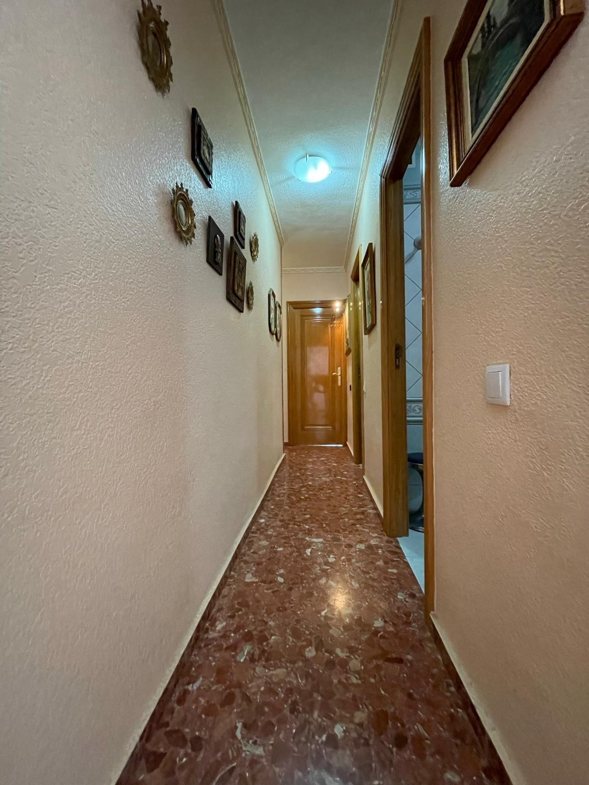 For sale - 4 Bedroom 3 Bathroom Apartment in Torrevieja - Las Piscinas Naturales  - Alicante