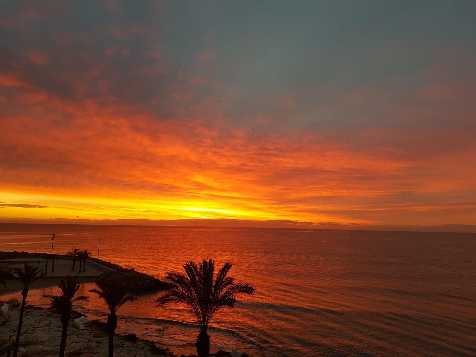 For sale - 4 Bedroom 3 Bathroom Apartment in Torrevieja - Las Piscinas Naturales  - Alicante