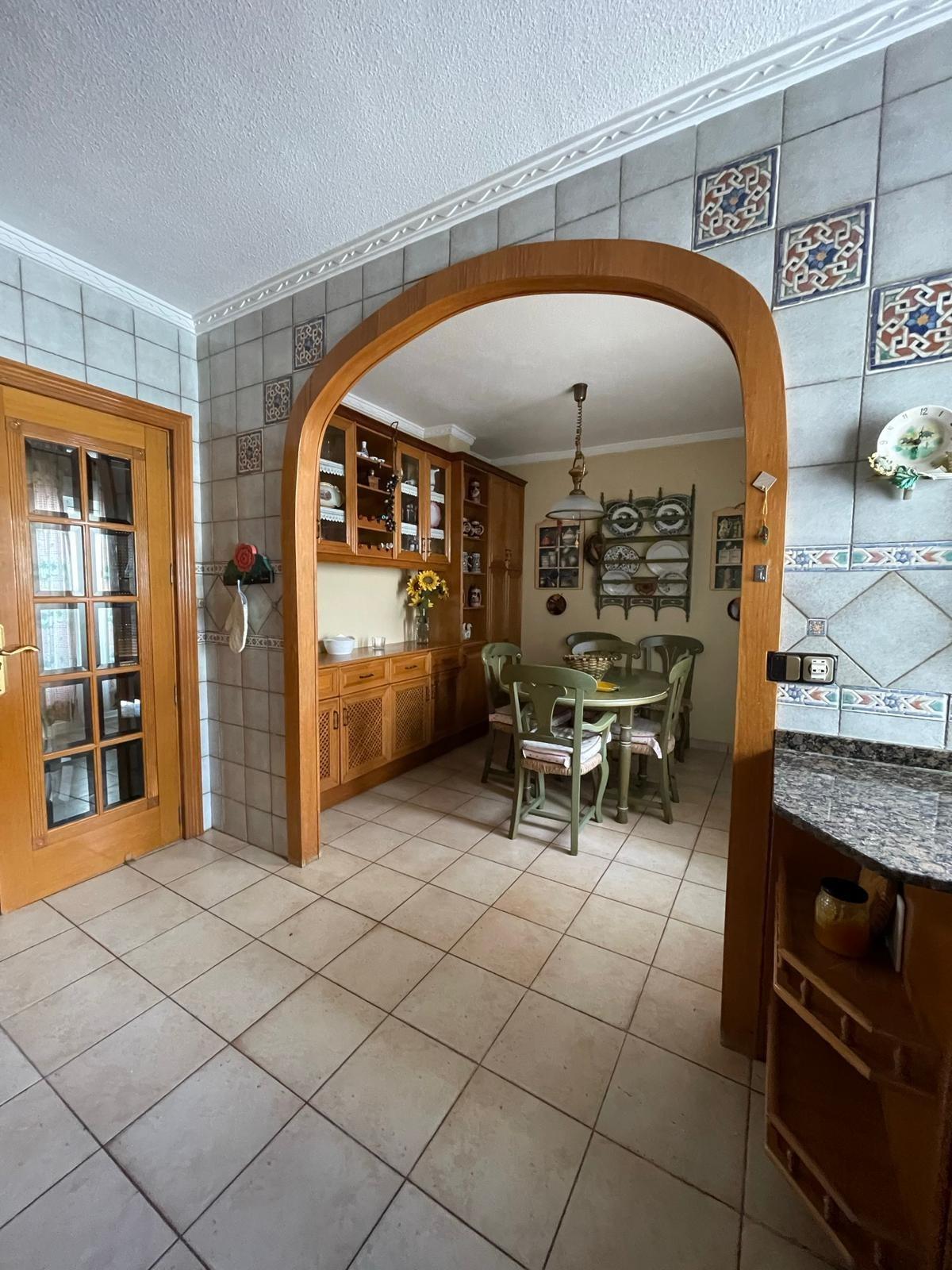 For sale - 4 Bedroom 3 Bathroom Apartment in Torrevieja - Las Piscinas Naturales  - Alicante