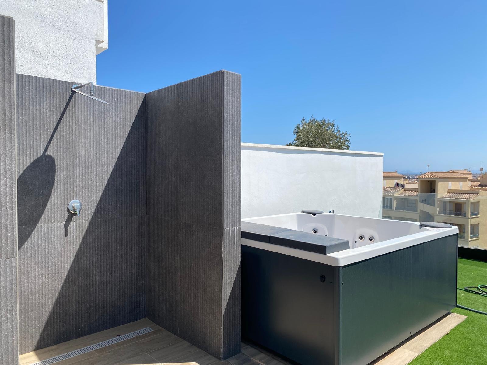 For sale - 3 Bedroom 2 Bathroom Penthouse in Torrevieja - Punta Prima  - Alicante