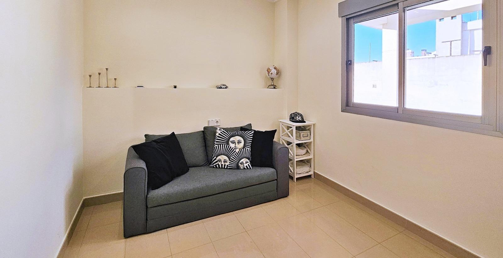 For sale - 3 Bedroom 2 Bathroom Apartment in Torrevieja - Estacion De Autobuses  - Alicante
