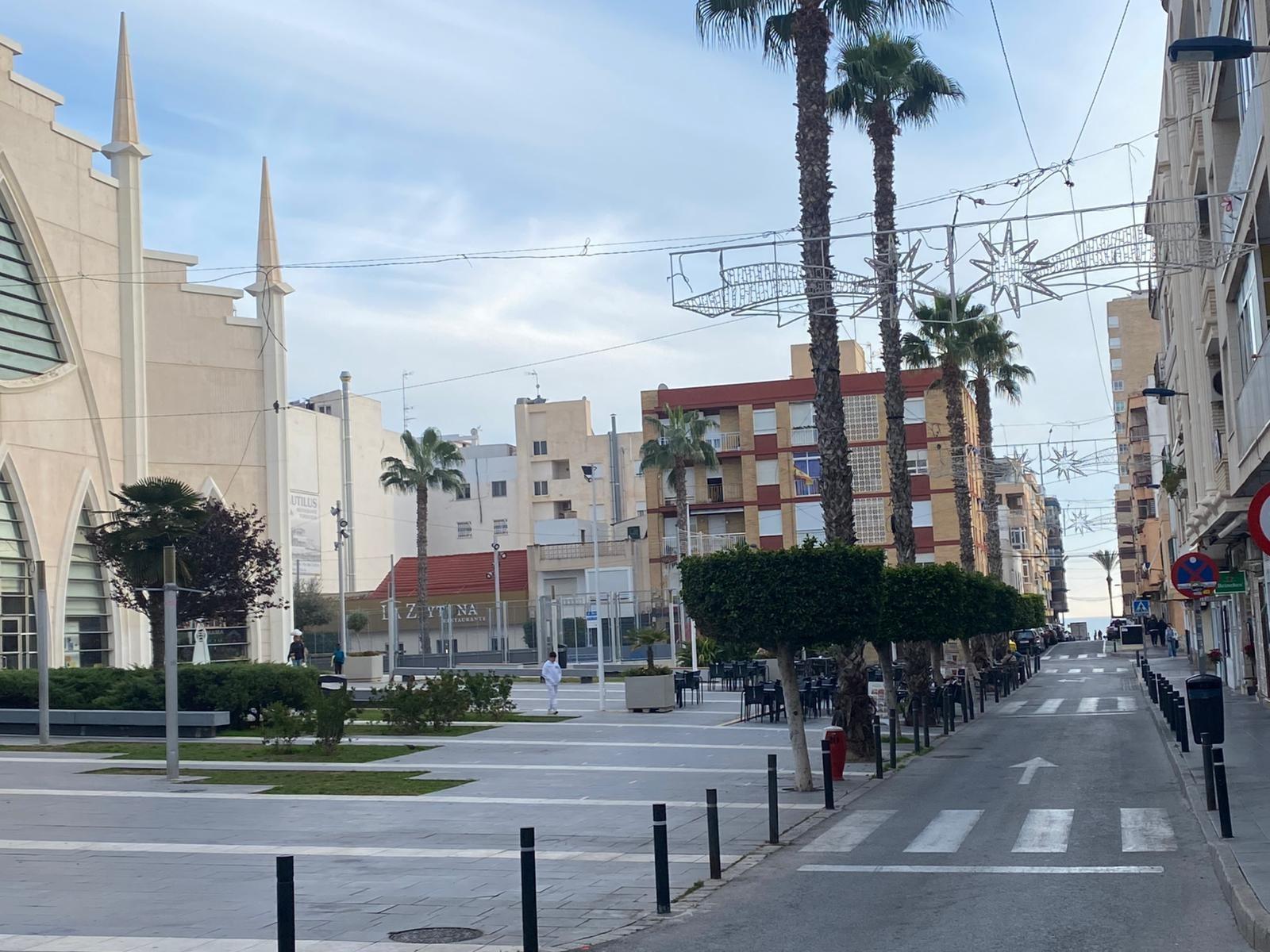 For sale - 3 Bedroom 2 Bathroom Apartment in Torrevieja - Estacion De Autobuses  - Alicante