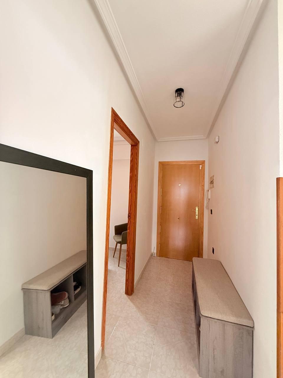For sale - 2 Bedroom 1 Bathroom Penthouse in Torrevieja - Playa Del Cura  - Alicante