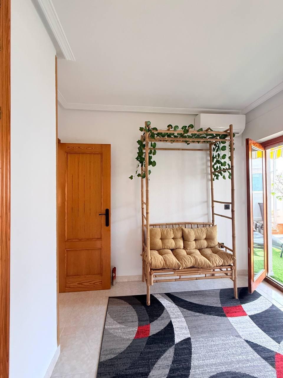 For sale - 2 Bedroom 1 Bathroom Penthouse in Torrevieja - Playa Del Cura  - Alicante