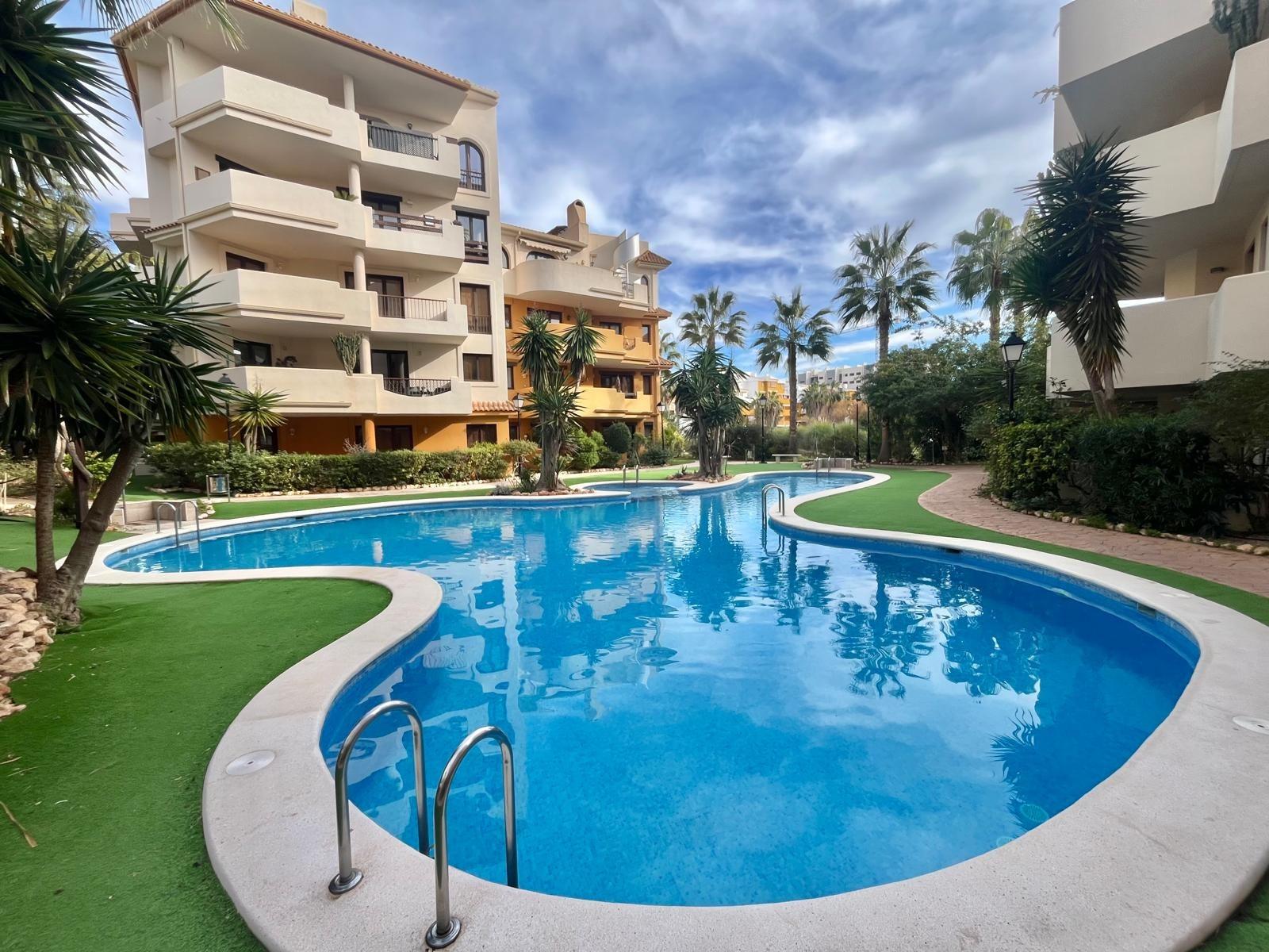 For sale - 2 Bedroom 2 Bathroom Bungalow in Torrevieja - Punta Prima  - Alicante