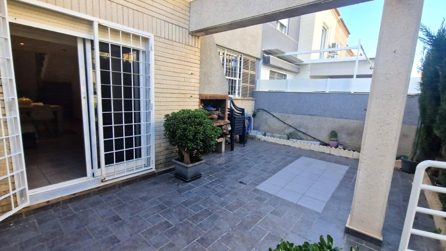 For sale - 3 Bedroom 2 Bathroom Town House in Torrevieja - Torreblanca  - Alicante