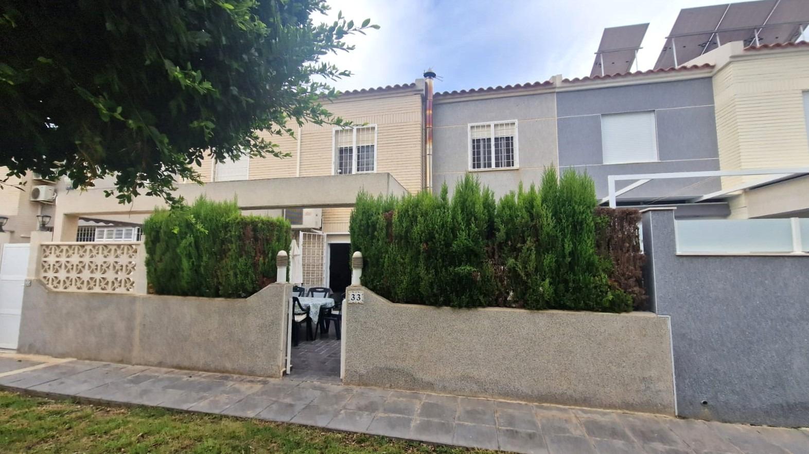 For sale - 3 Bedroom 2 Bathroom Town House in Torrevieja - Torreblanca  - Alicante
