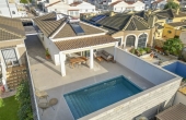 27-73-391-11-784/77183, 3 Bedroom 2 Bathroom Villa in Torrevieja