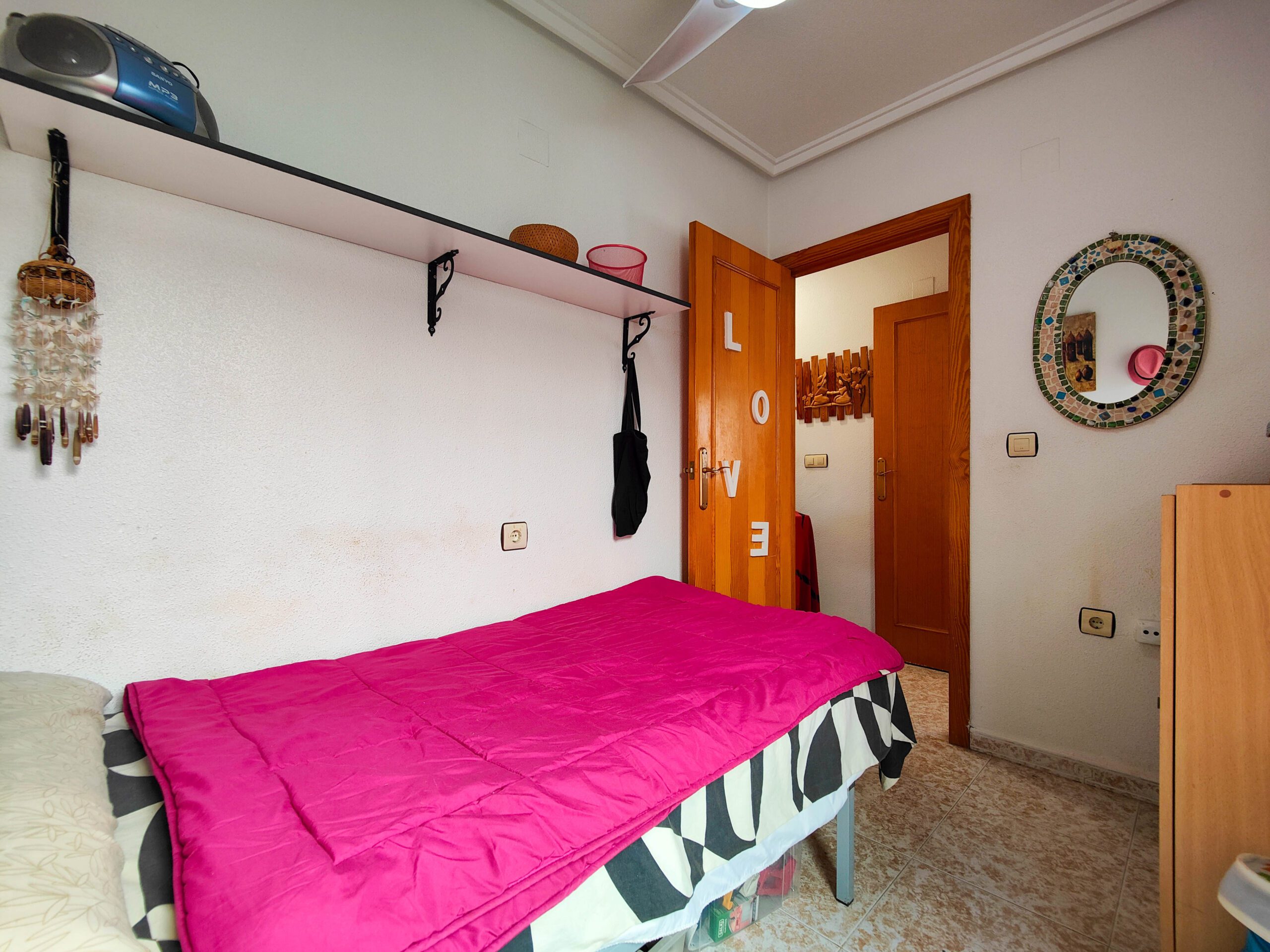 For sale - 3 Bedroom 1 Bathroom Penthouse in Torrevieja - Costa Blanca  - Alicante