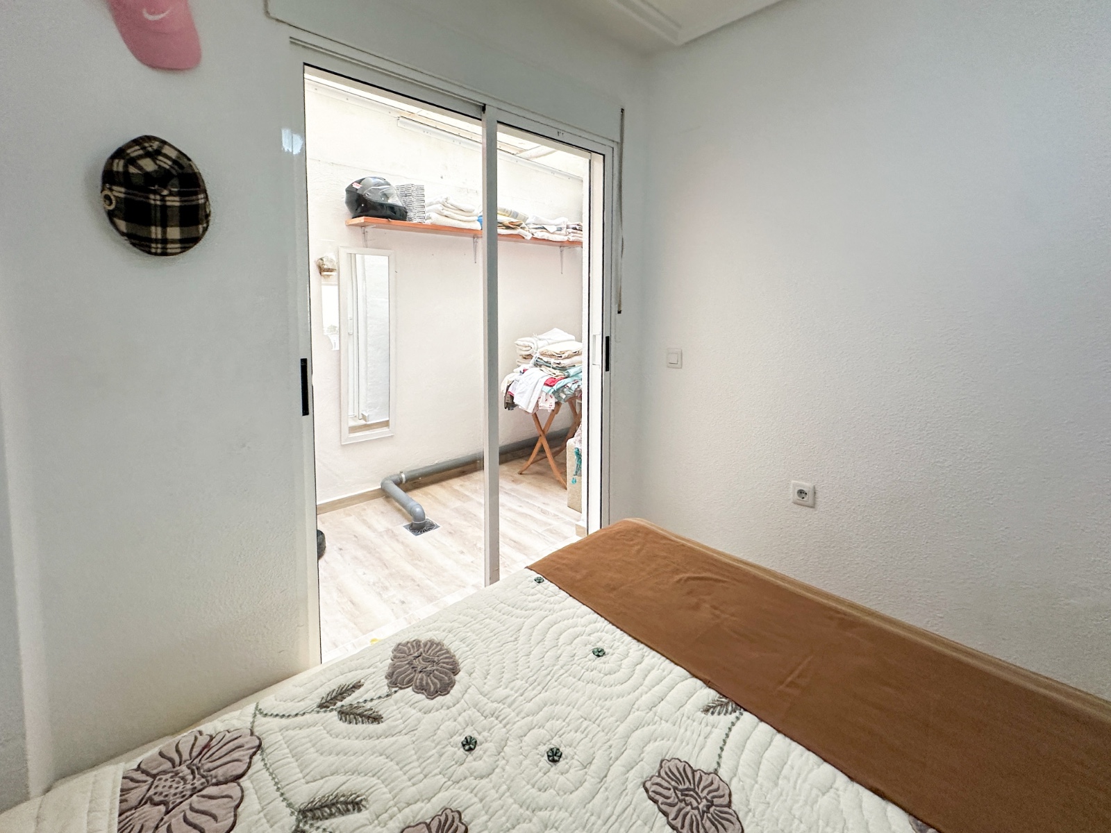 For sale - 2 Bedroom 1 Bathroom Apartment in Torrevieja - Costa Blanca  - Alicante