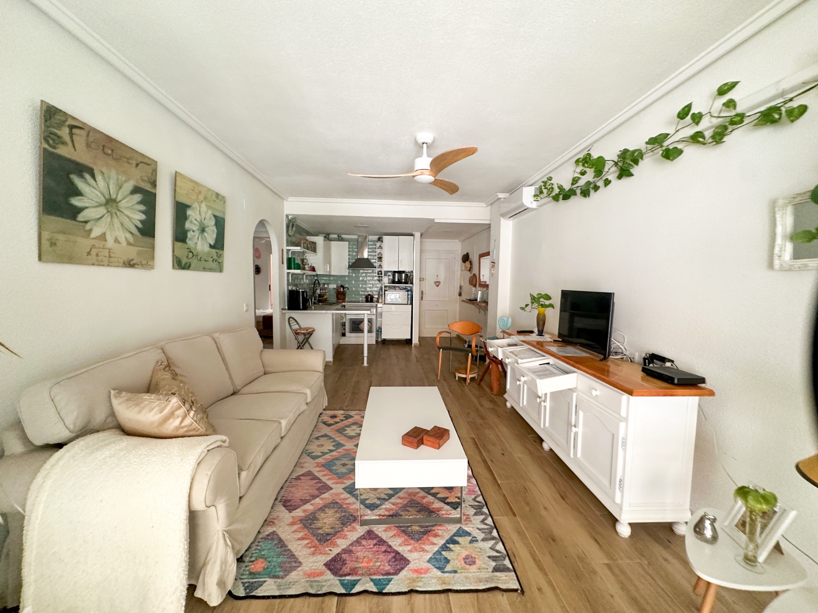 For sale - 2 Bedroom 1 Bathroom Apartment in Torrevieja - Costa Blanca  - Alicante