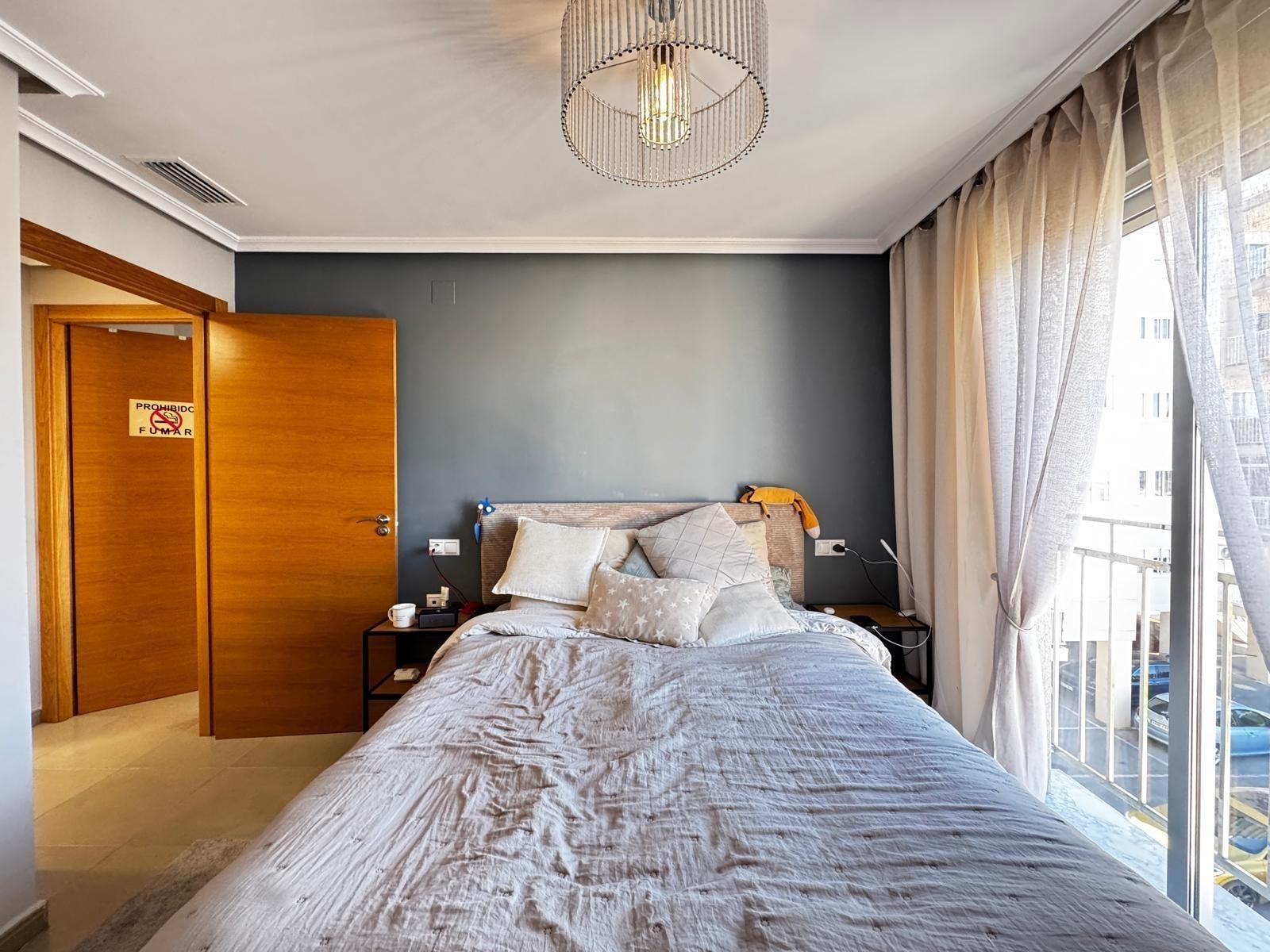 For sale - 3 Bedroom 2 Bathroom Apartment in Torrevieja - Playa Del Cura  - Alicante