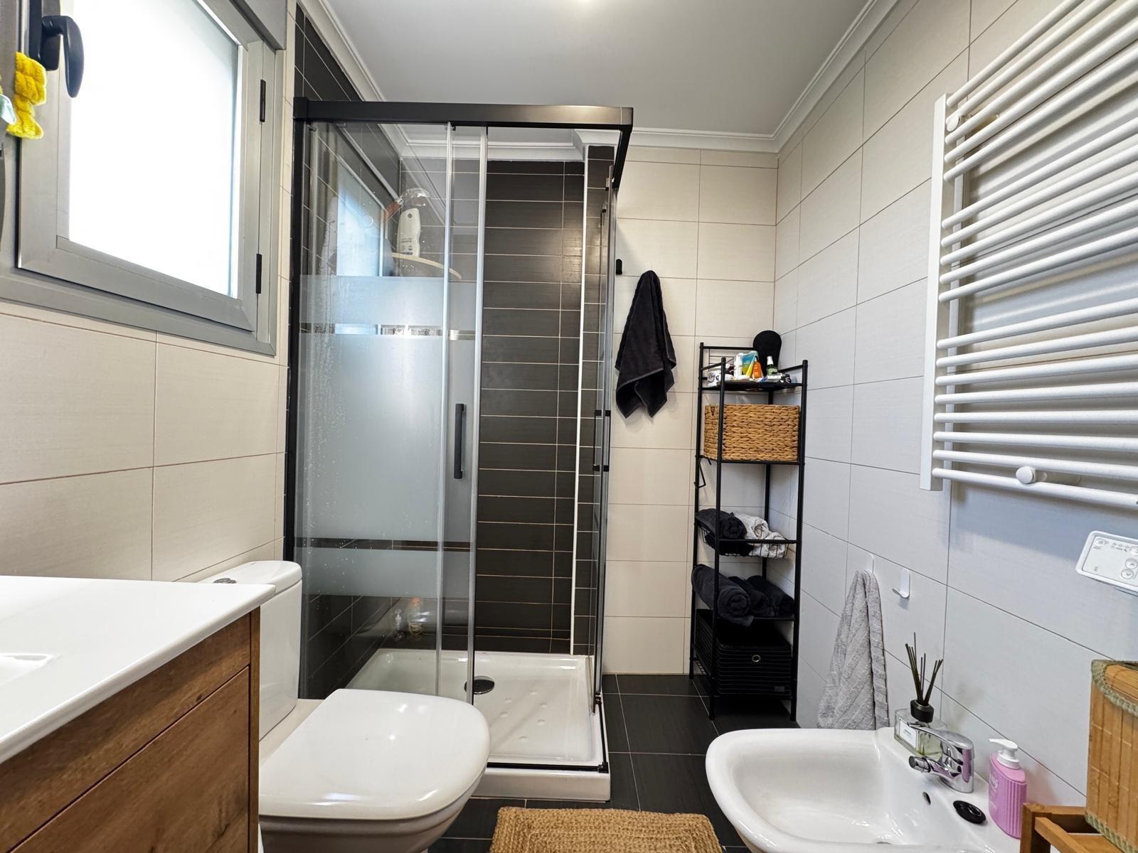 For sale - 3 Bedroom 2 Bathroom Apartment in Torrevieja - Playa Del Cura  - Alicante