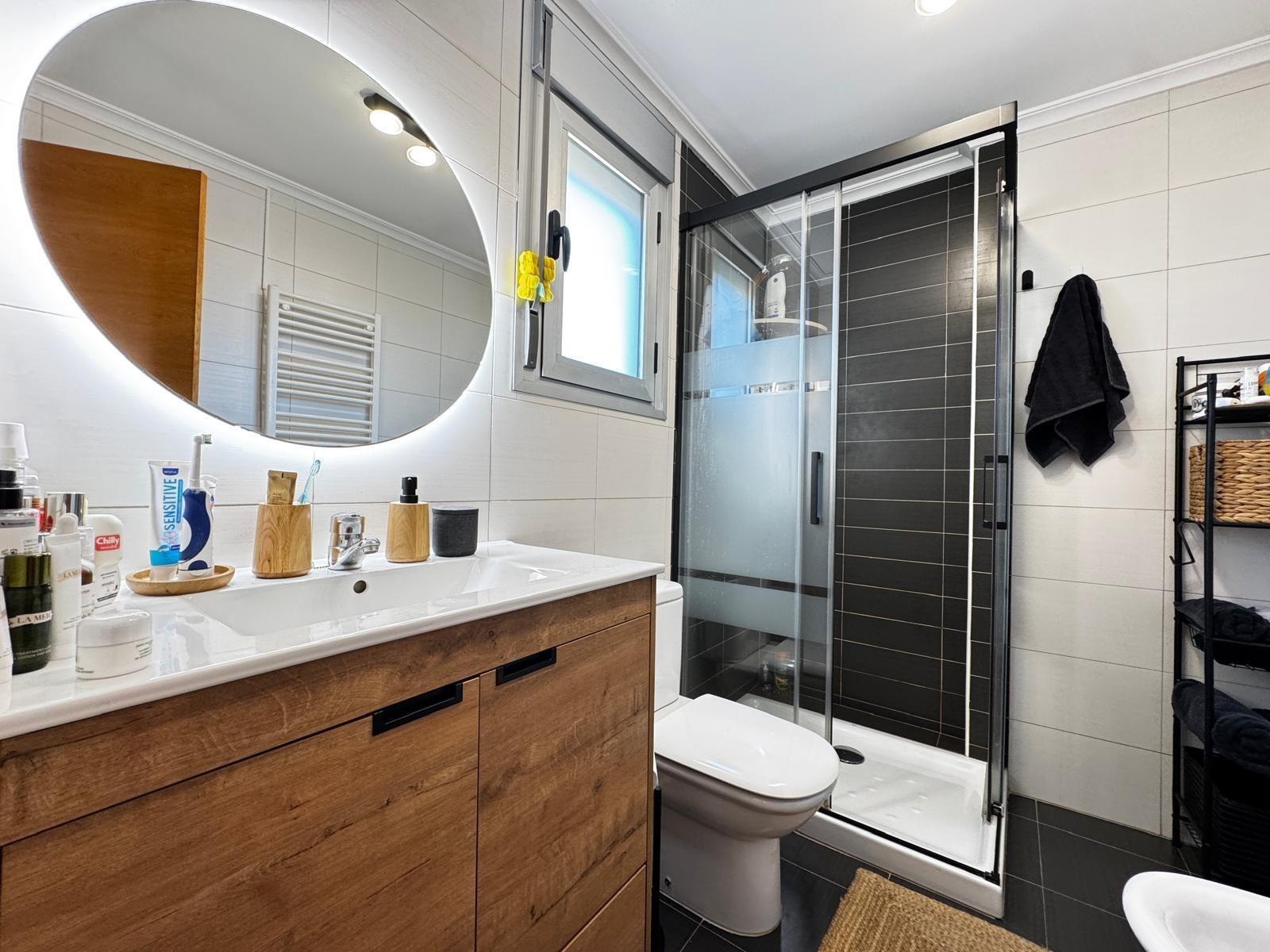 For sale - 3 Bedroom 2 Bathroom Apartment in Torrevieja - Playa Del Cura  - Alicante