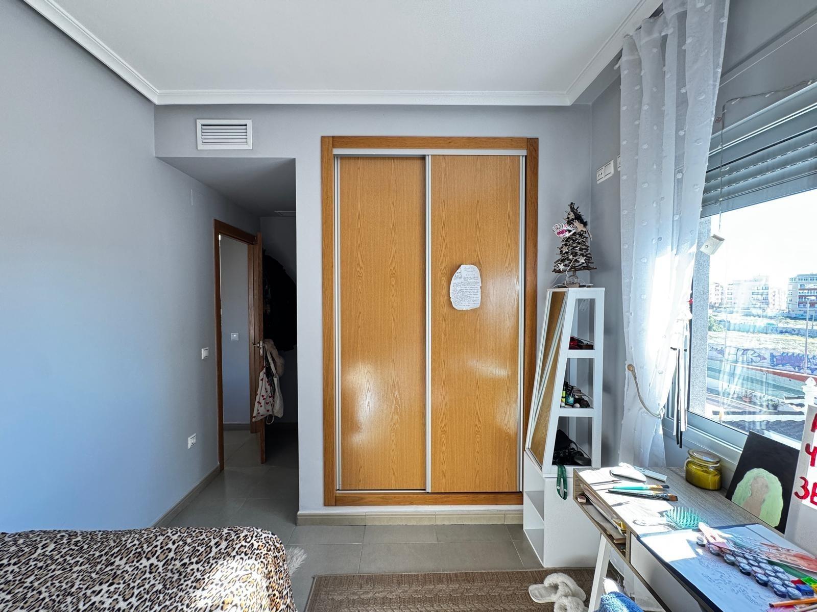 For sale - 3 Bedroom 2 Bathroom Apartment in Torrevieja - Playa Del Cura  - Alicante