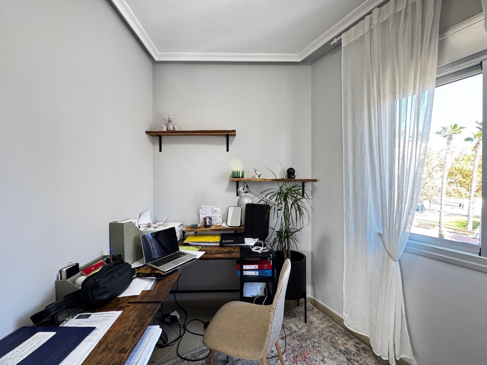 For sale - 3 Bedroom 2 Bathroom Apartment in Torrevieja - Playa Del Cura  - Alicante
