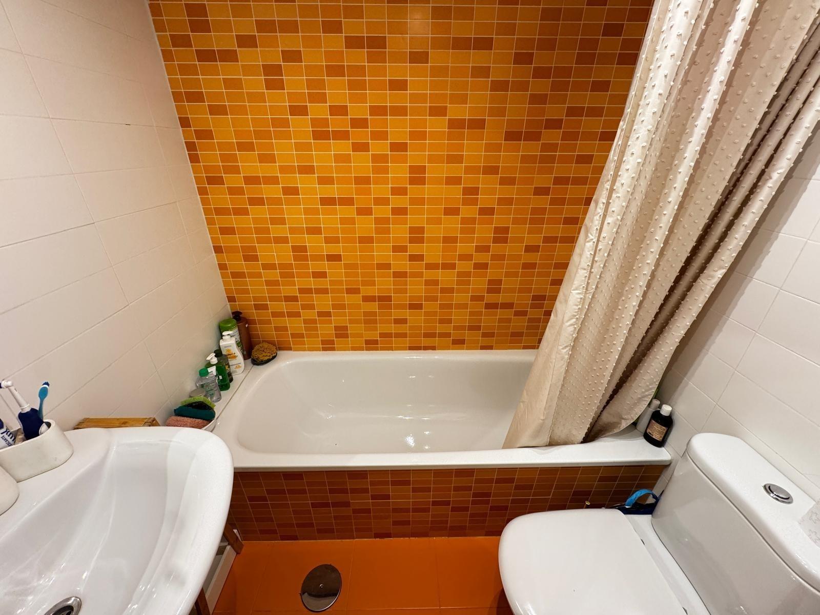 For sale - 3 Bedroom 2 Bathroom Apartment in Torrevieja - Playa Del Cura  - Alicante