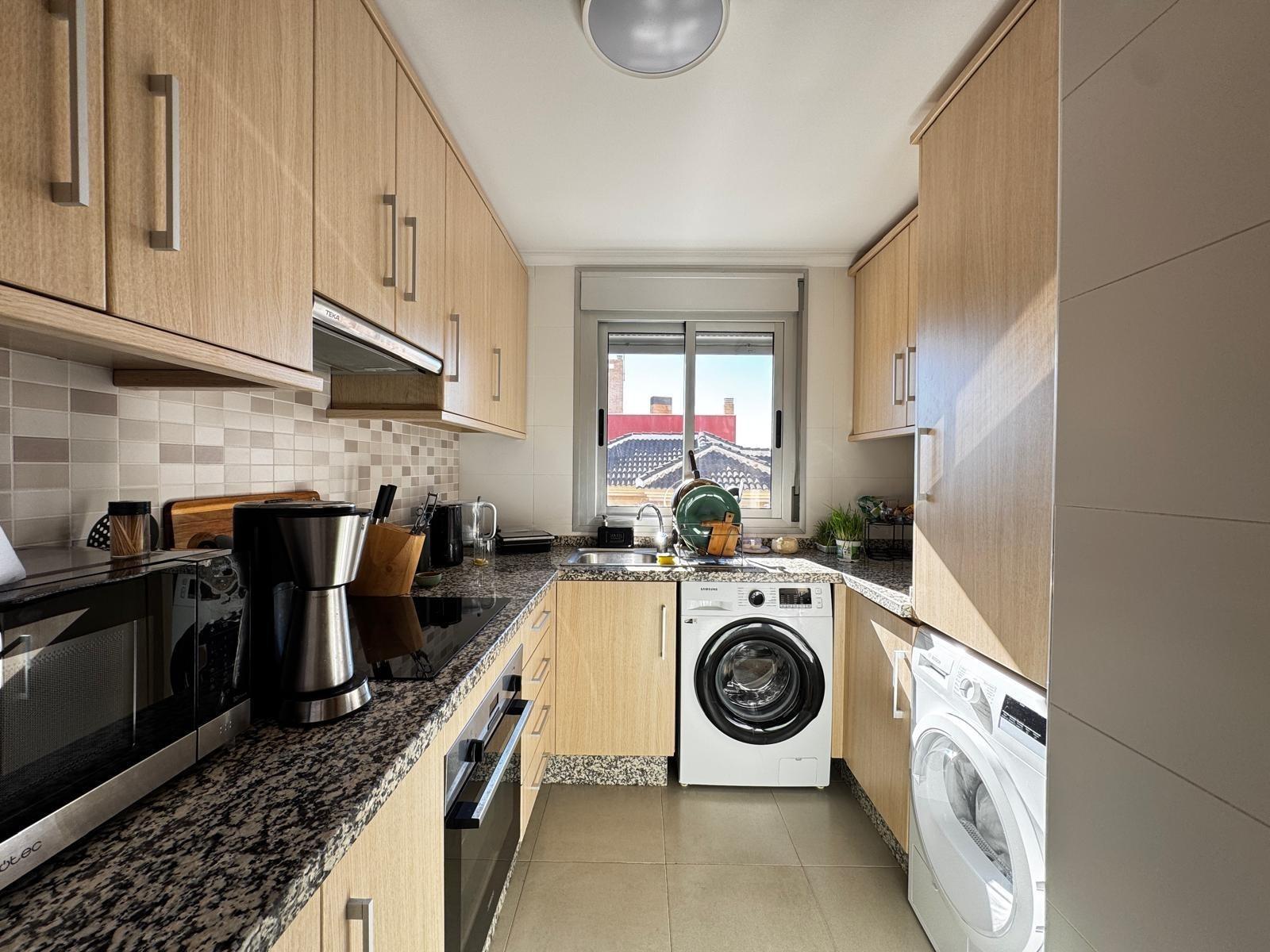 For sale - 3 Bedroom 2 Bathroom Apartment in Torrevieja - Playa Del Cura  - Alicante