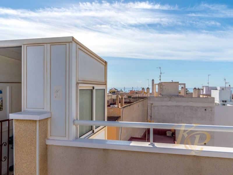 For sale - 3 Bedroom 2 Bathroom Penthouse Penthouse in Torrevieja - Costa Blanca  - Alicante