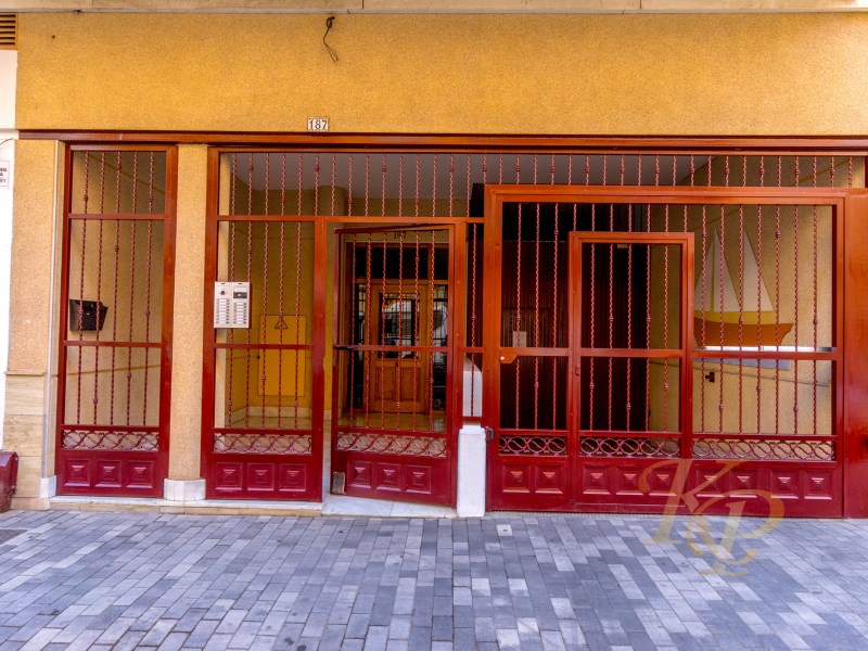 For sale - 3 Bedroom 2 Bathroom Penthouse Penthouse in Torrevieja - Costa Blanca  - Alicante