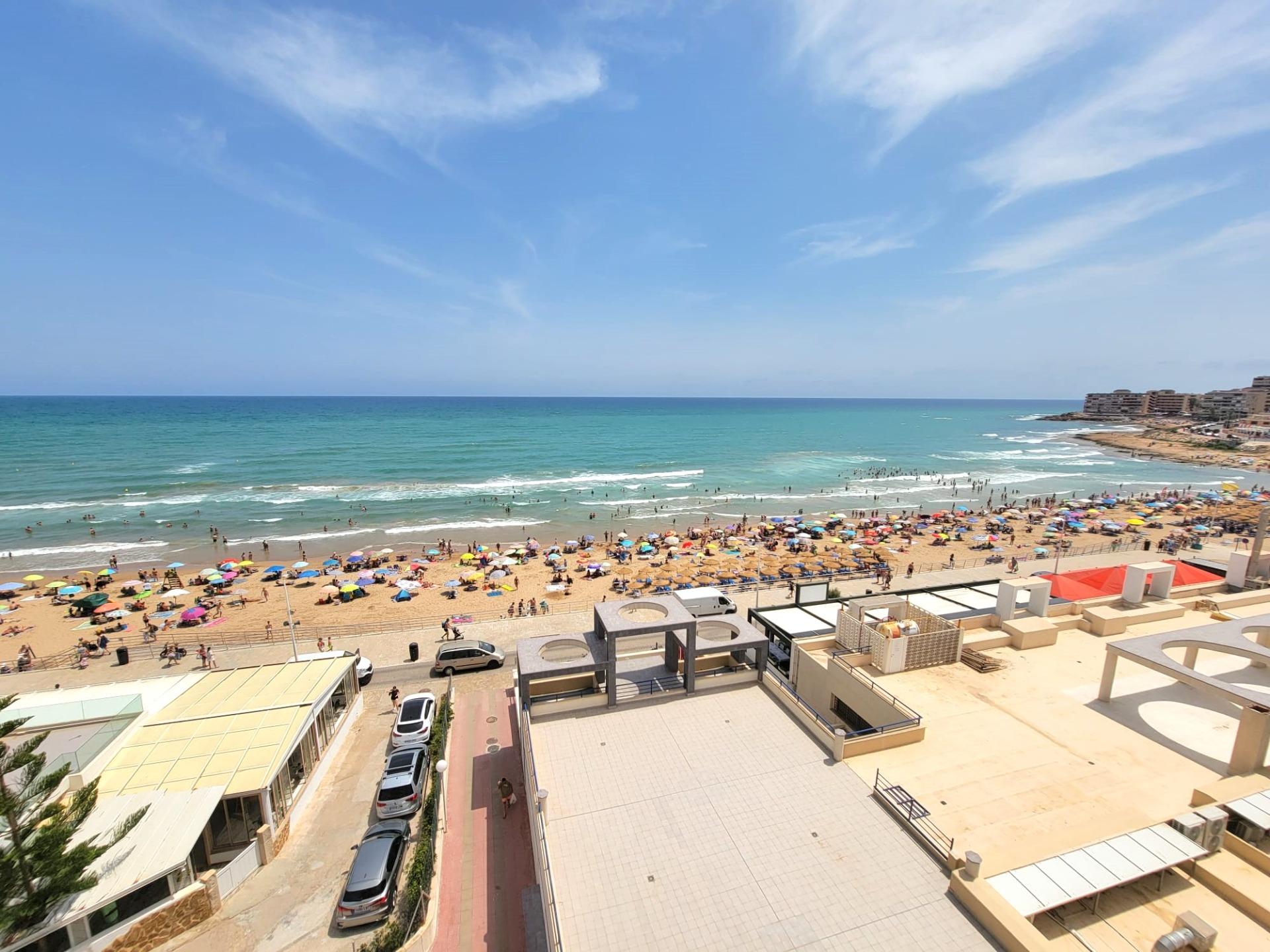 For sale - 2 Bedroom 2 Bathroom Penthouse in Torrevieja - Playa De La Mata  - Alicante