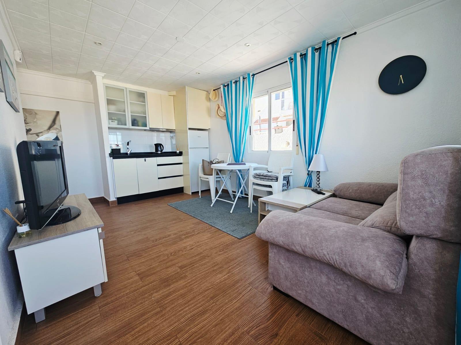 For sale - 3 Bedroom 2 Bathroom Duplex in Torrevieja - Cabo Cervera  - Alicante