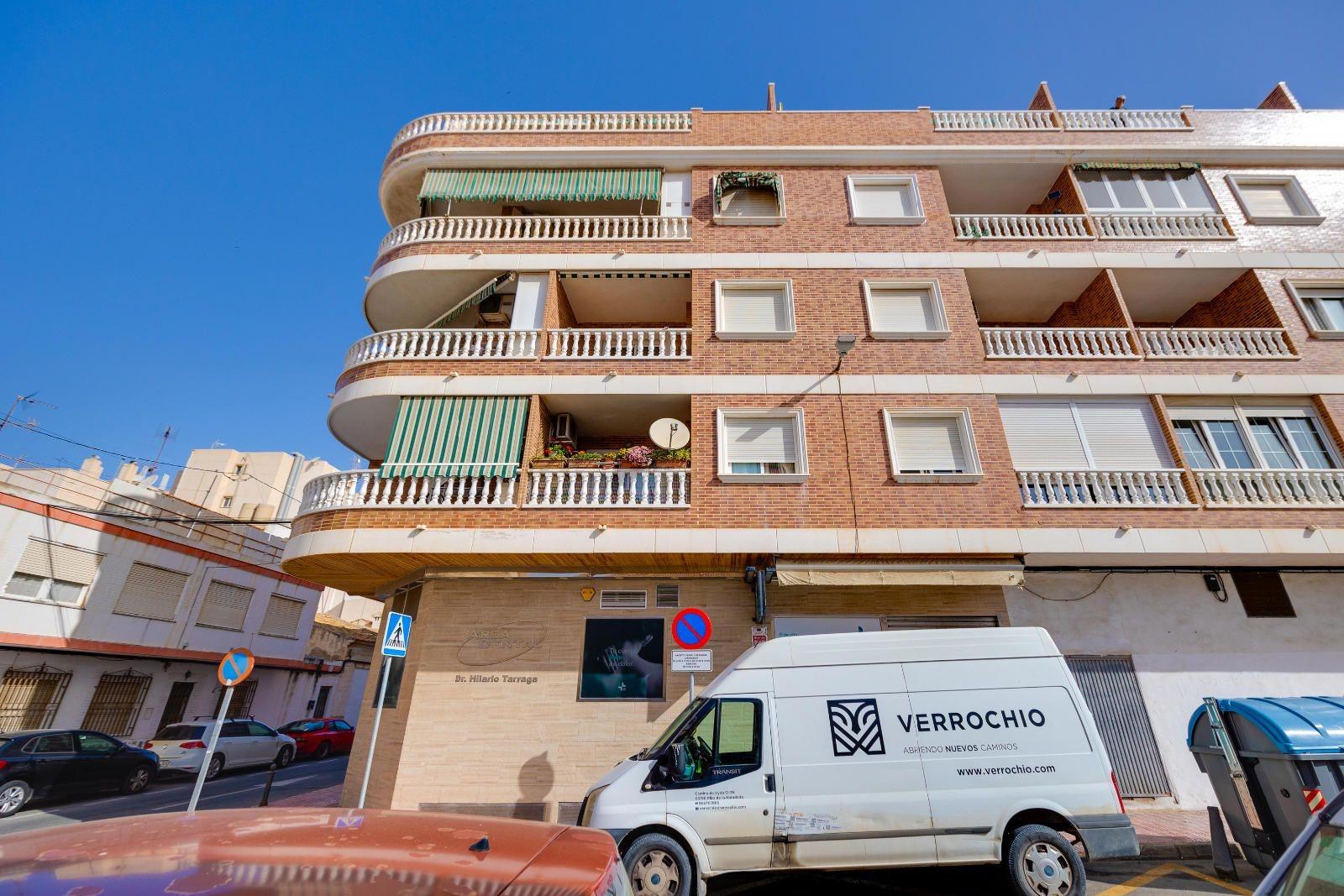 For sale - 3 Bedroom 2 Bathroom Apartment in Torrevieja - Torrevieja  - Alicante