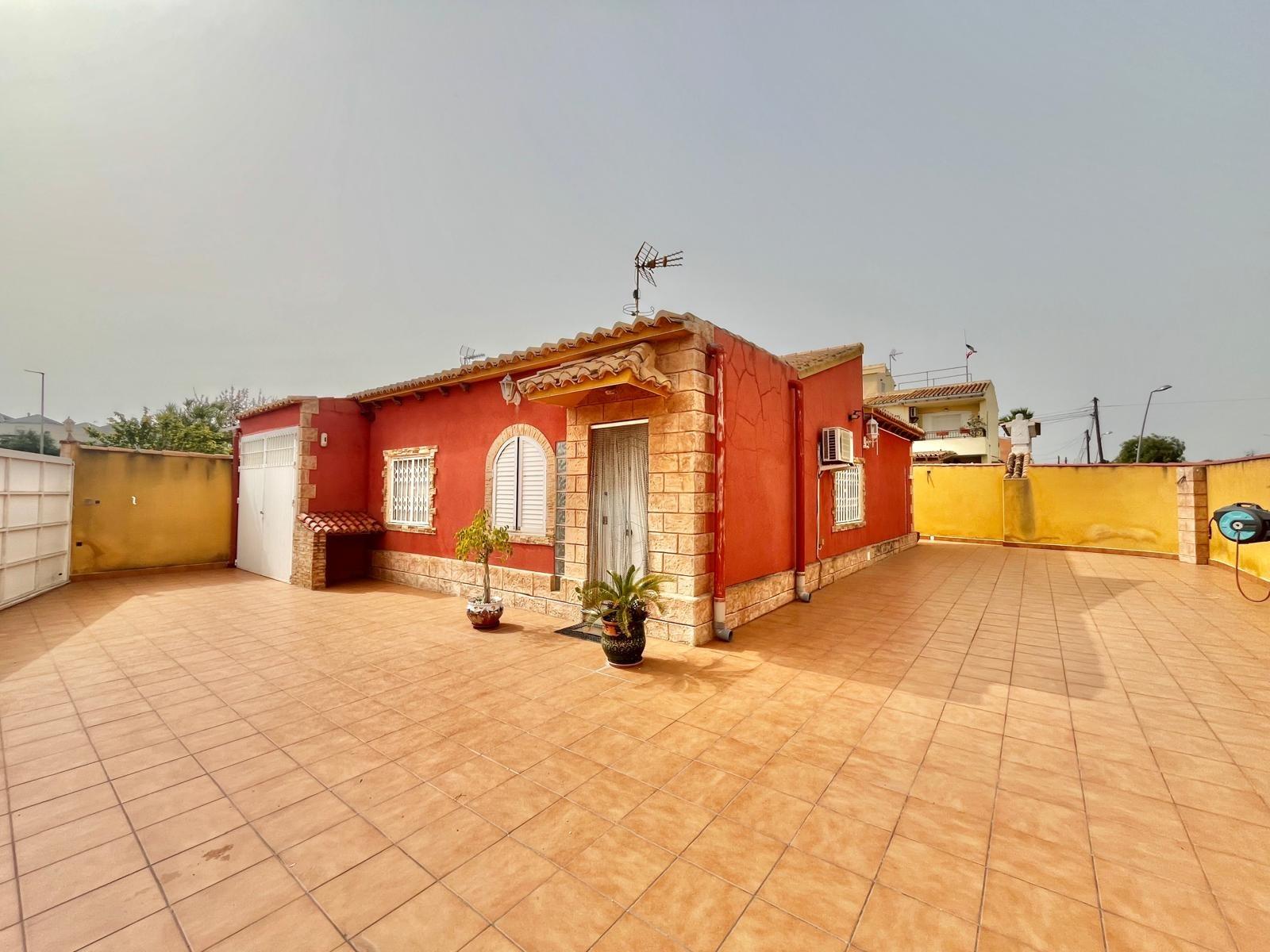 For sale - 2 Bedroom 1 Bathroom Villa in Torrevieja - Los Balcones - Los Altos Del Edén  - Alicante