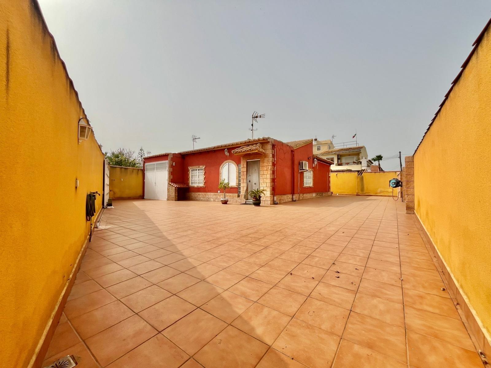 For sale - 2 Bedroom 1 Bathroom Villa in Torrevieja - Los Balcones - Los Altos Del Edén  - Alicante