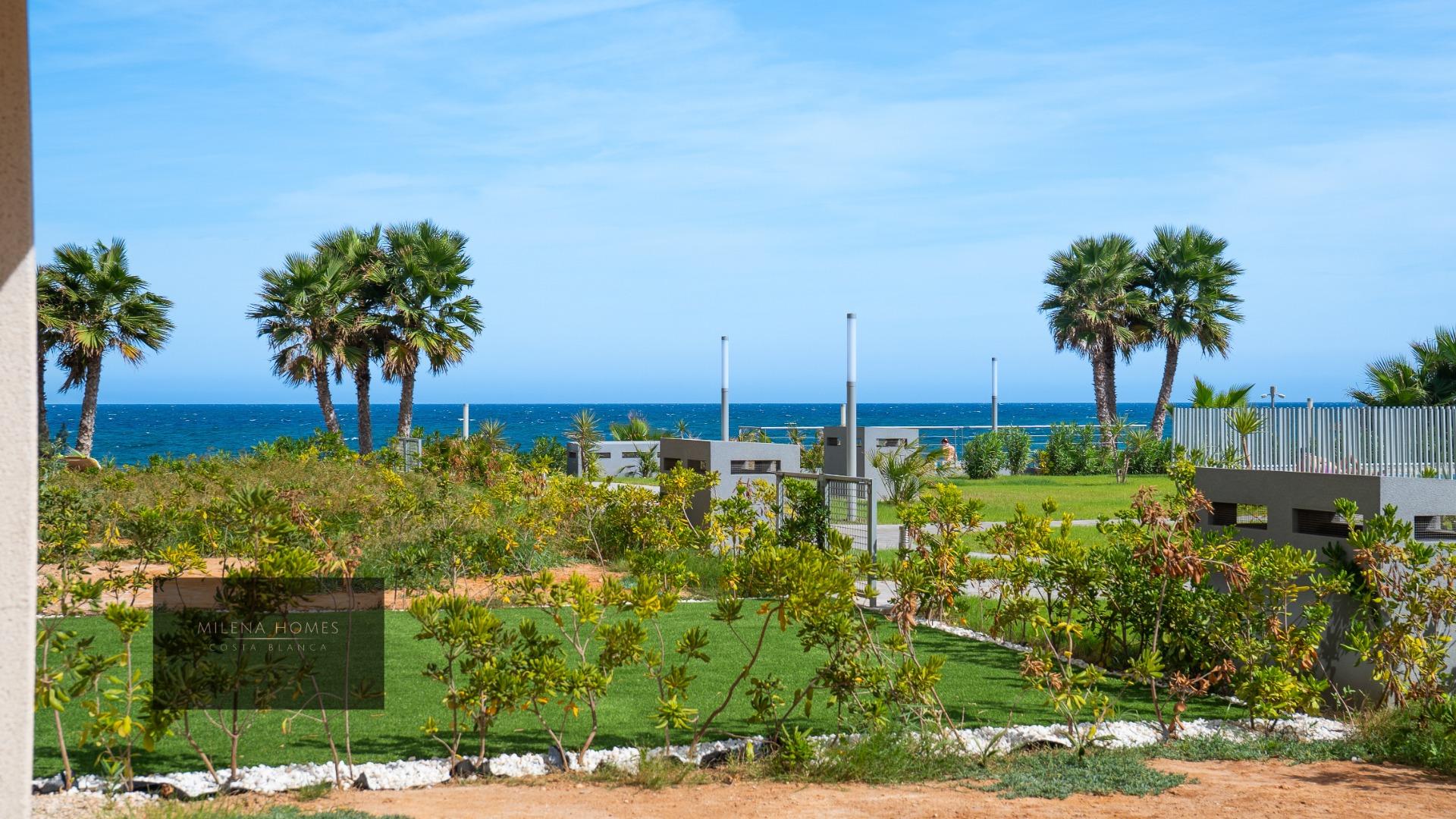For sale - 2 Bedroom 2 Bathroom Apartment in Torrevieja - Punta Prima  - Alicante