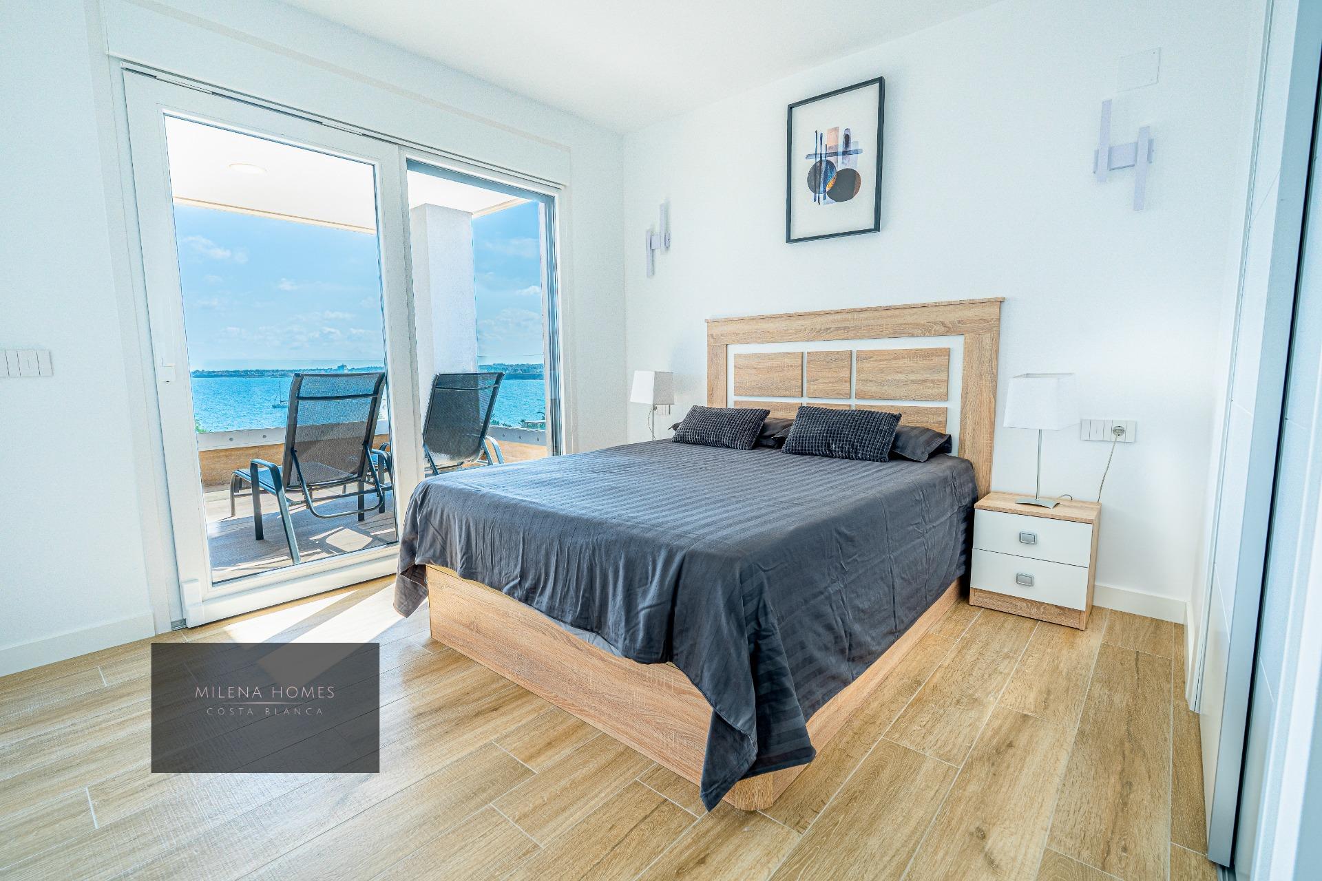 For sale - 2 Bedroom 2 Bathroom Apartment in Torrevieja - Punta Prima  - Alicante