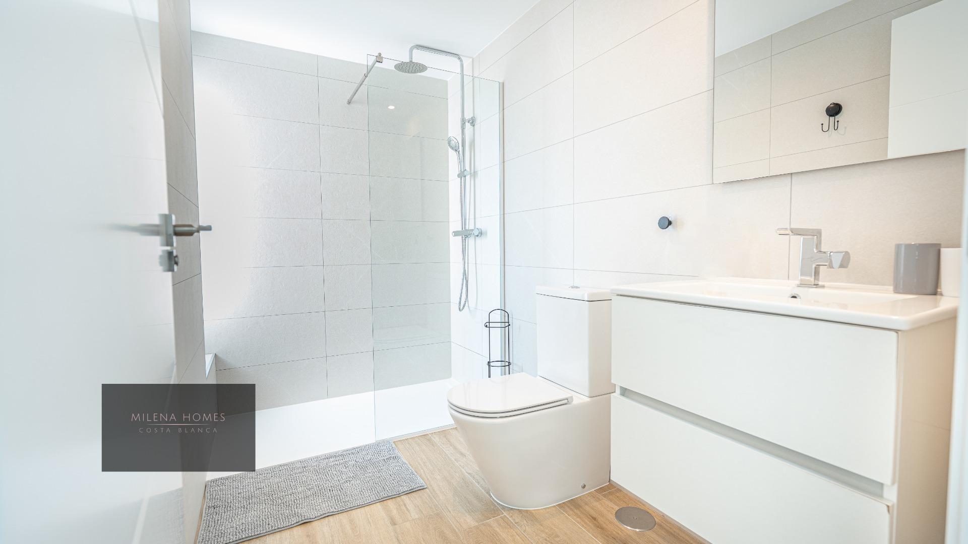 For sale - 2 Bedroom 2 Bathroom Apartment in Torrevieja - Punta Prima  - Alicante