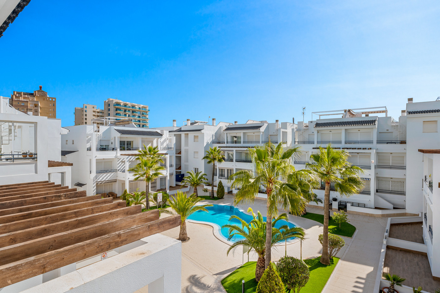 For sale - 2 Bedroom 2 Bathroom Apartment in Torrevieja - Costa Blanca  - Alicante