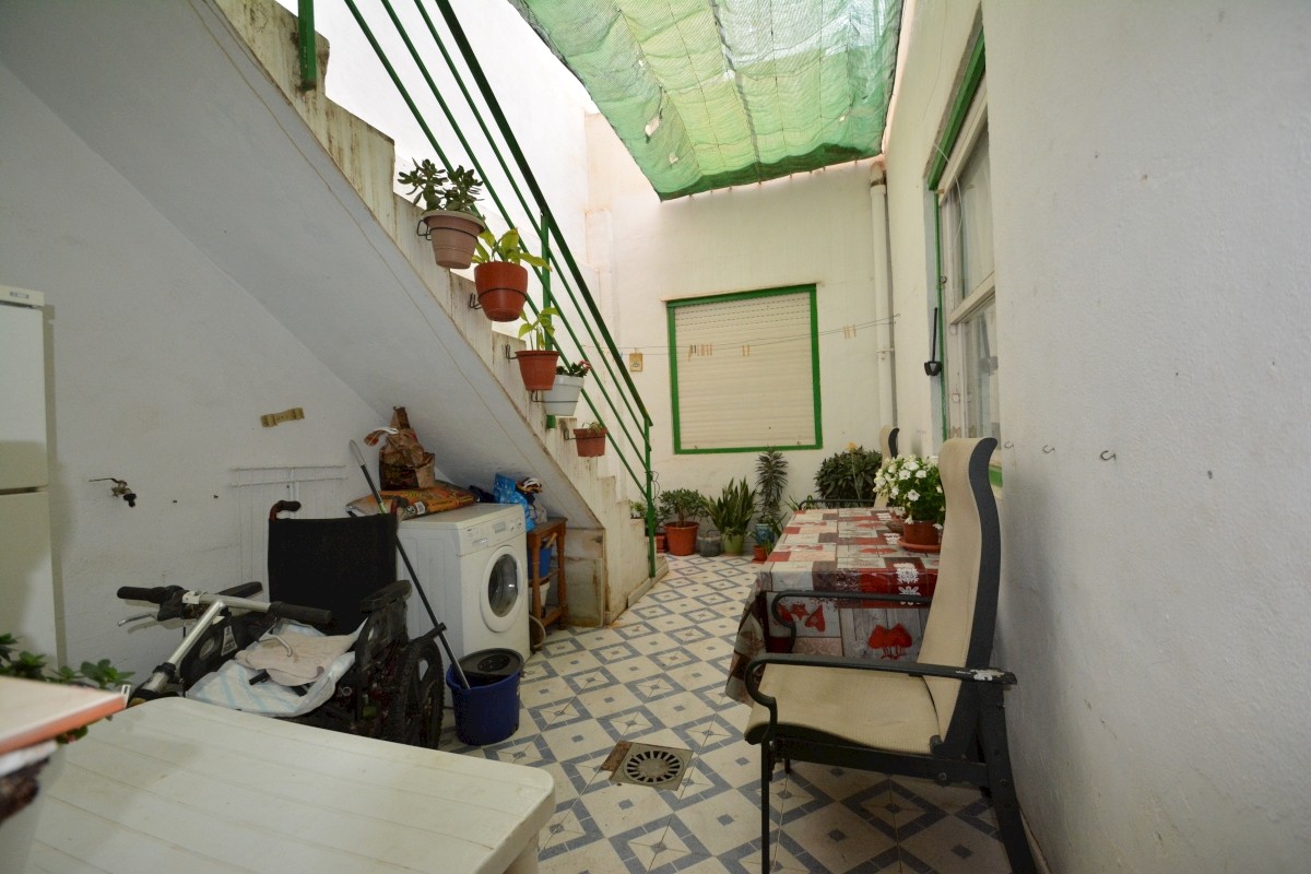 For sale - 4 Bedroom 2 Bathroom Town House in Guardamar del Segura - Costa Blanca  - Alicante