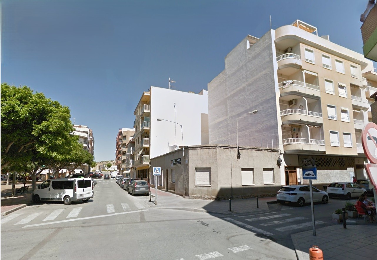 For sale - 4 Bedroom 2 Bathroom Town House in Guardamar del Segura - Costa Blanca  - Alicante