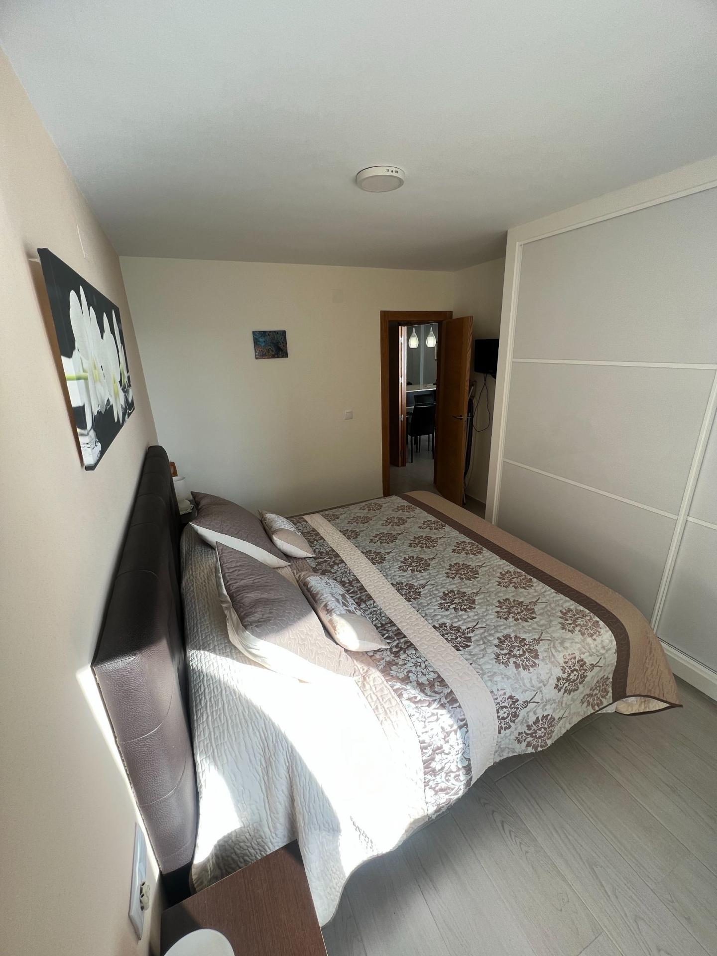 For sale - 3 Bedroom 1 Bathroom Apartment in Torrevieja - Playa Del Cura  - Alicante