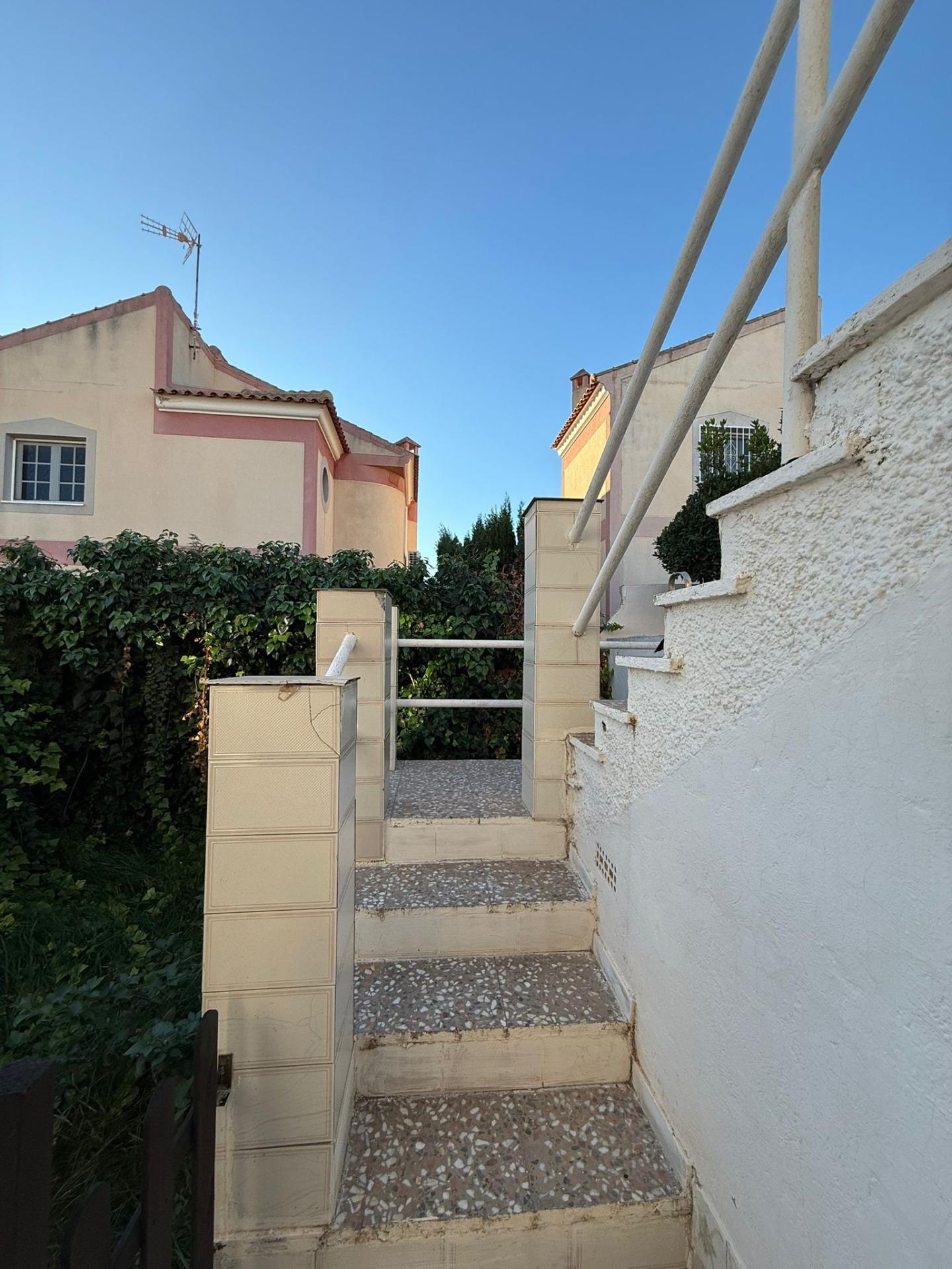 For sale - 3 Bedroom 2 Bathroom Town House in Torrevieja - Los Altos  - Alicante