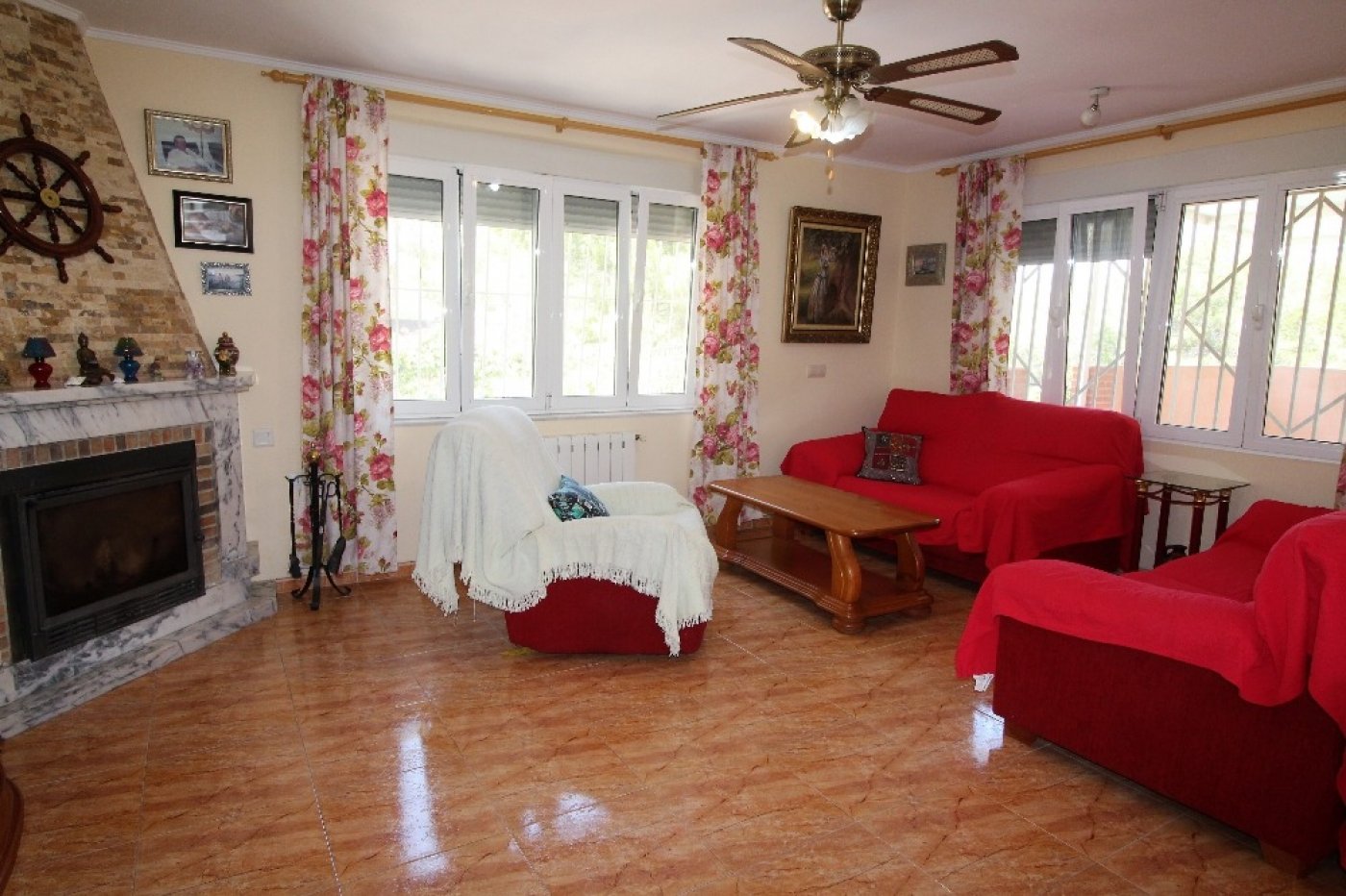 For sale - 5 Bedroom 4 Bathroom Villa in Torrevieja - Los Balcones  - Alicante