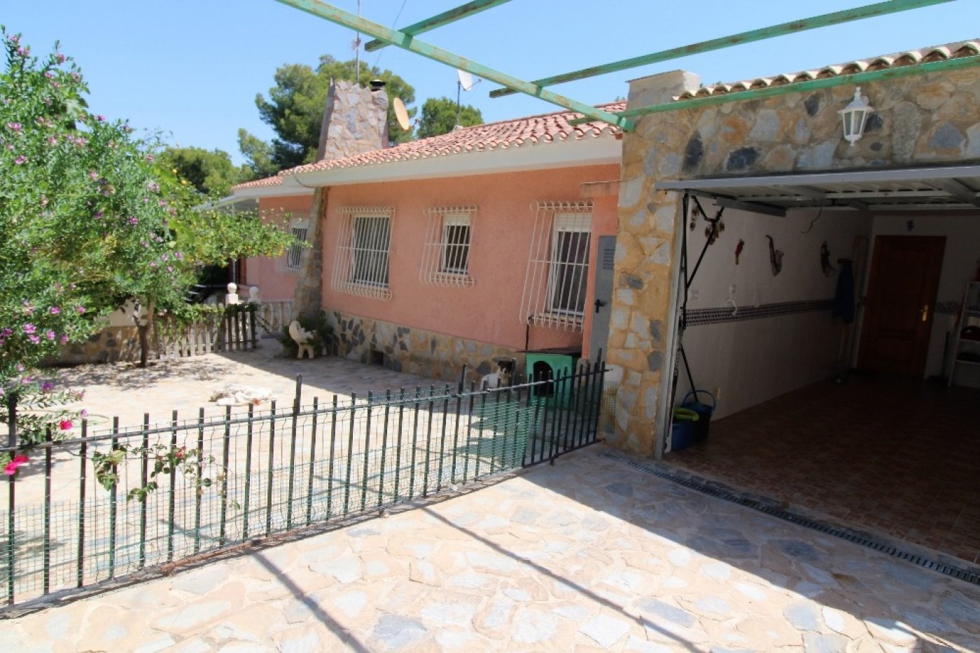 For sale - 5 Bedroom 4 Bathroom Villa in Torrevieja - Los Balcones  - Alicante