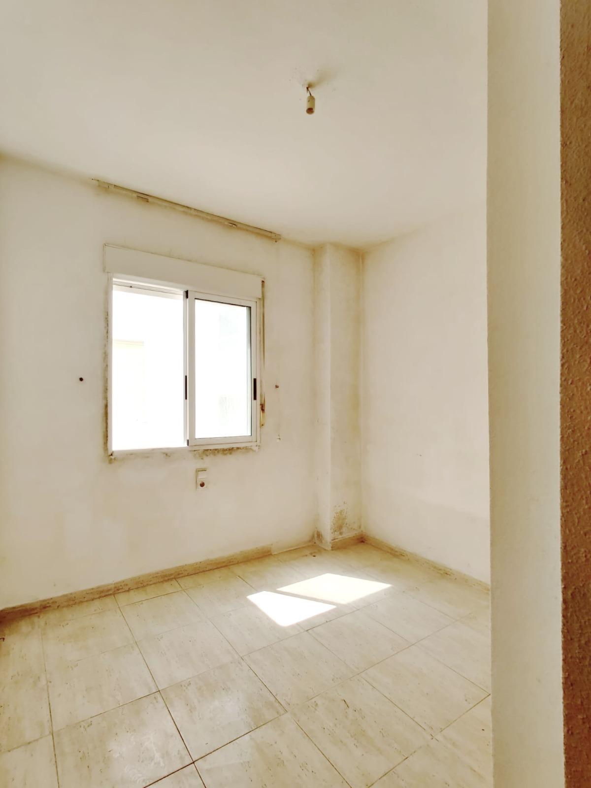 For sale - 3 Bedroom 2 Bathroom Penthouse in Torrevieja - Curva Del Palangre  - Alicante
