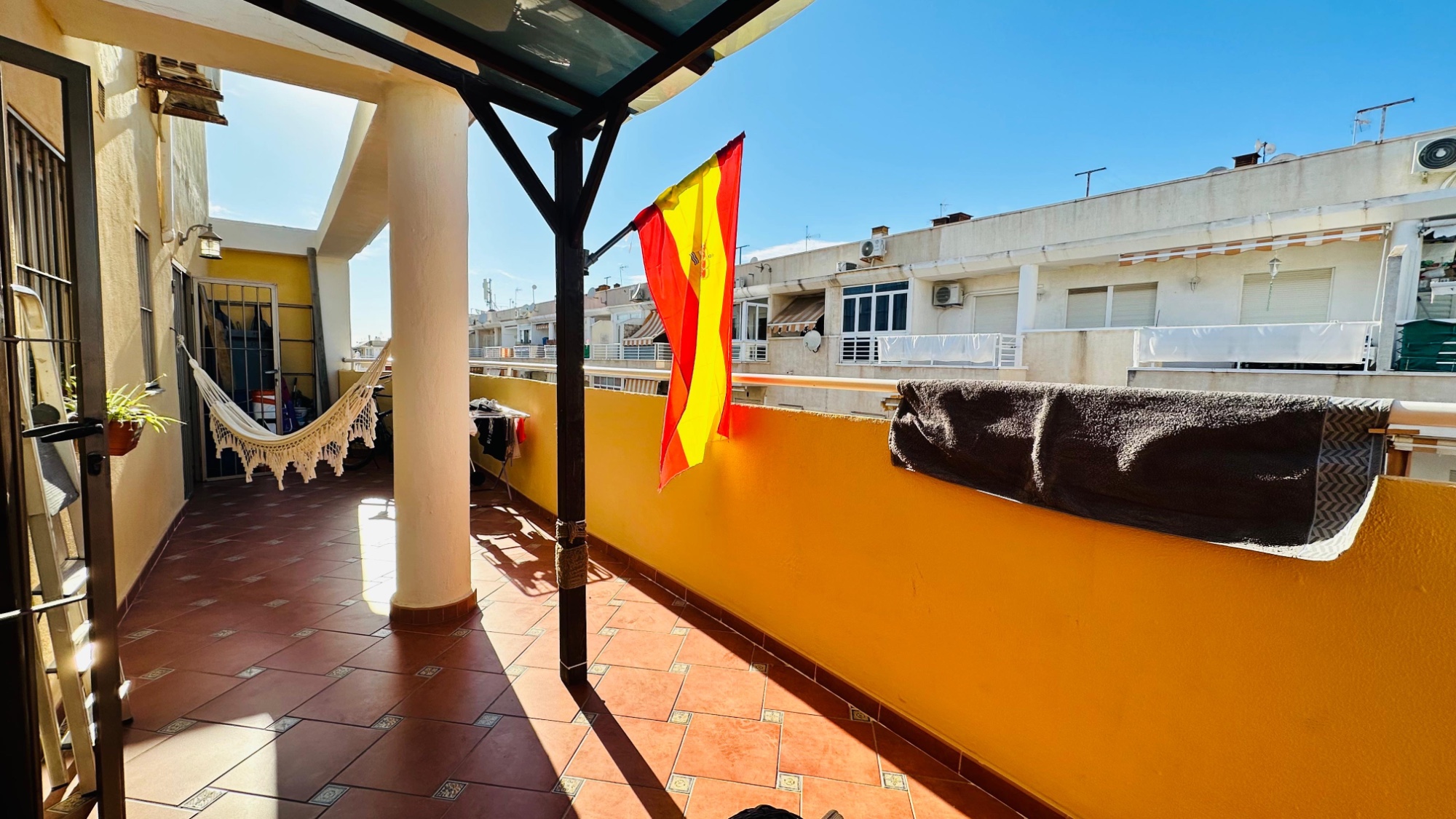 For sale - 2 Bedroom 1 Bathroom Apartment in Torrevieja - Costa Blanca  - Alicante