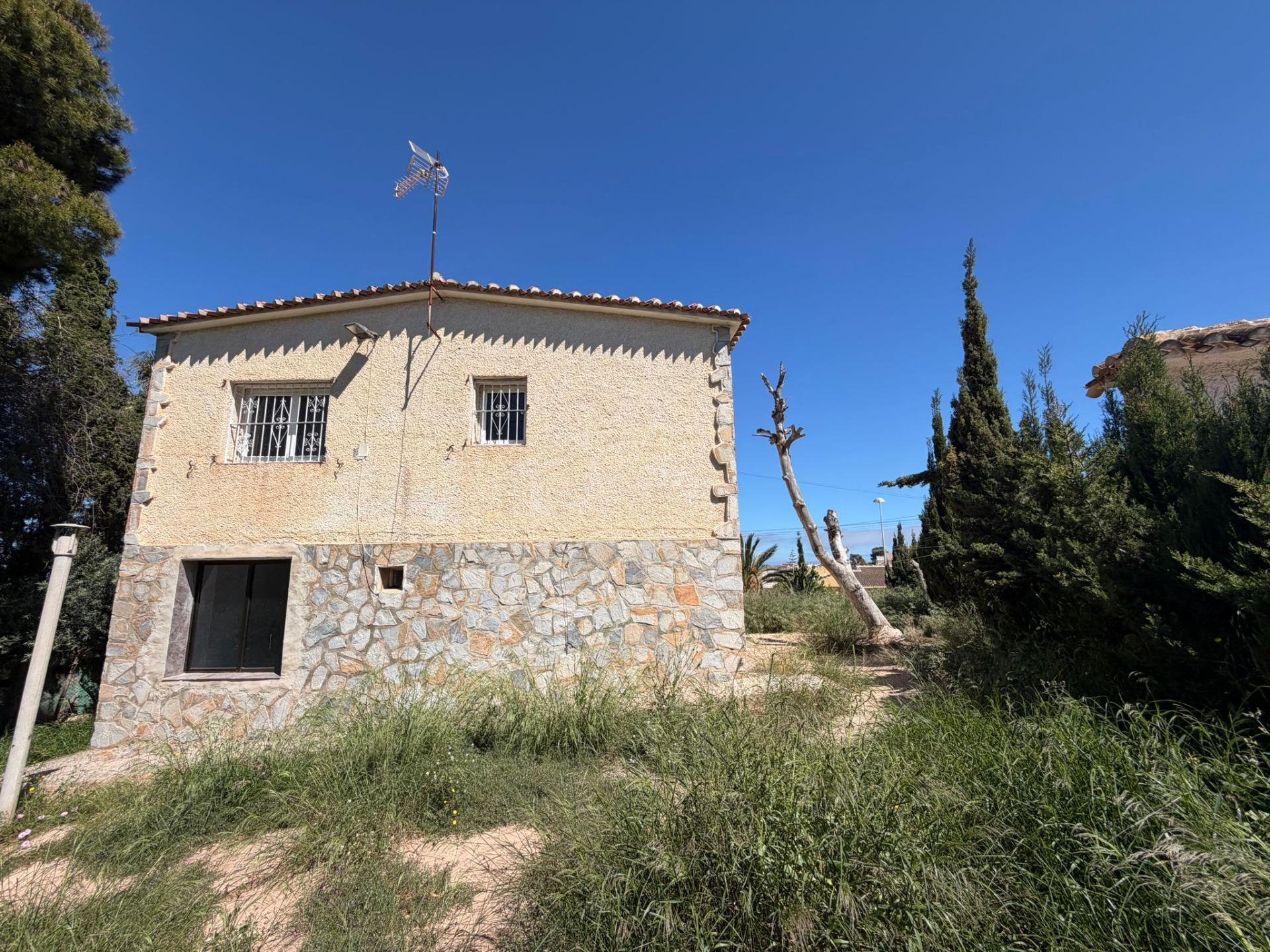 For sale - 4 Bedroom 2 Bathroom Villa in Torrevieja - Los Balcones - Los Altos Del Edén  - Alicante
