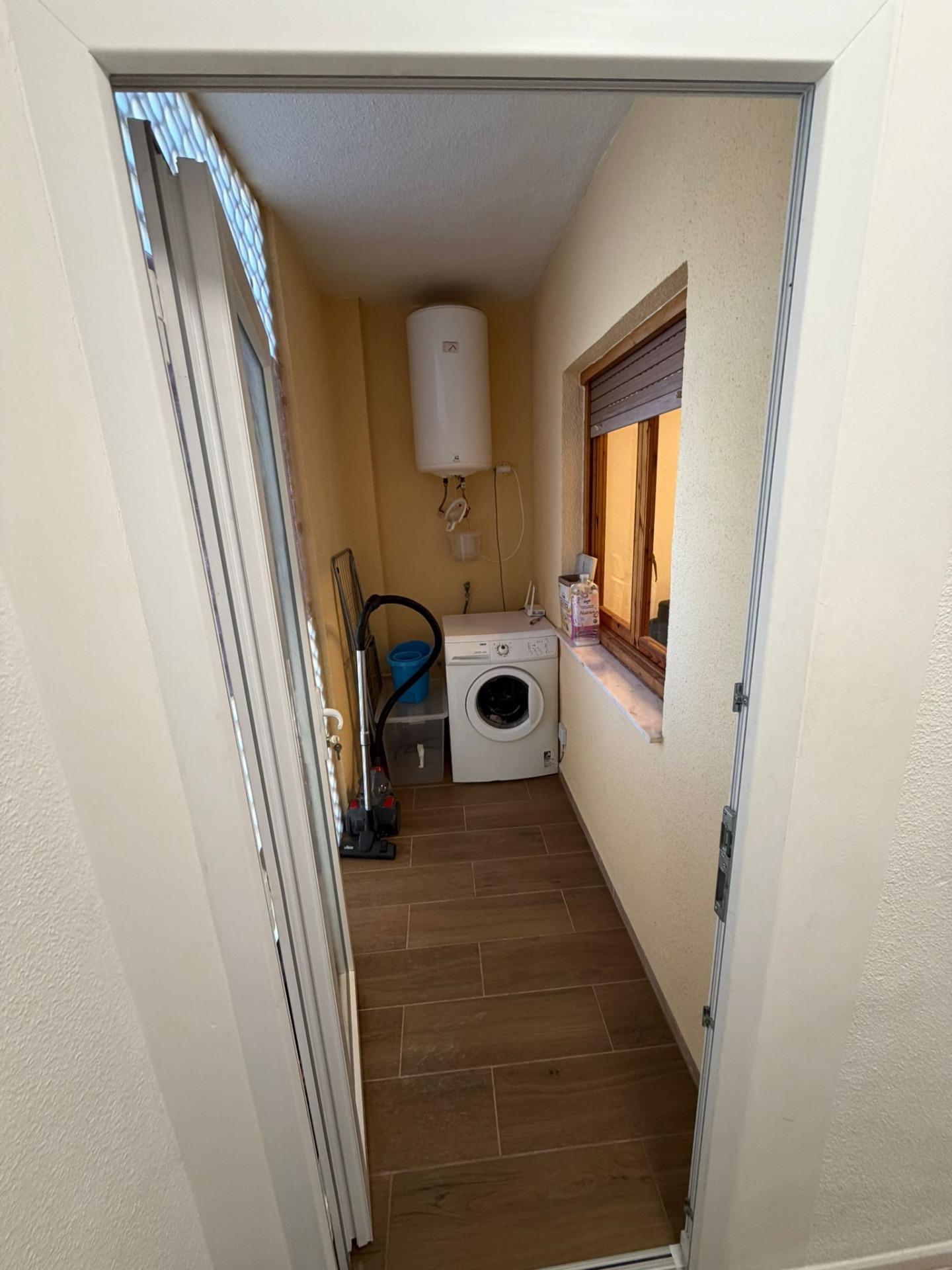 For sale - 2 Bedroom 1 Bathroom Apartment in Punta Prima  - Punta Prima  - Alicante