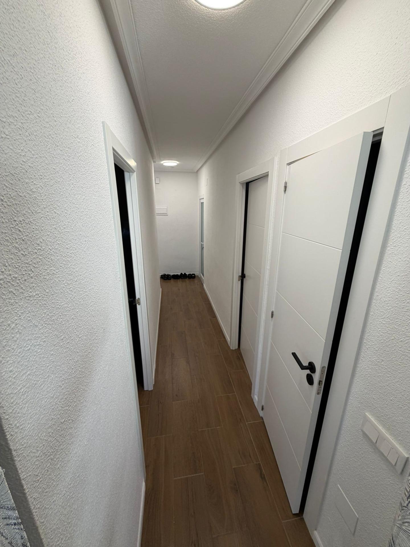 For sale - 2 Bedroom 1 Bathroom Apartment in Punta Prima  - Punta Prima  - Alicante