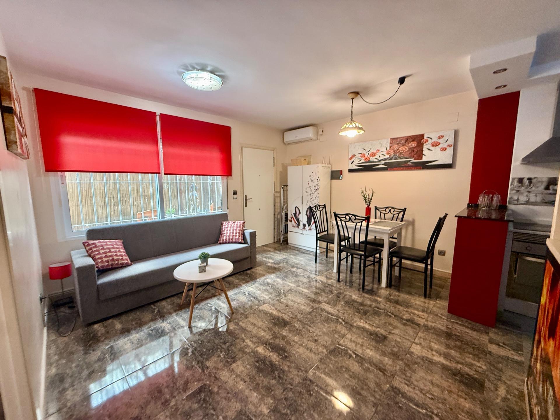 For sale - 3 Bedroom 2 Bathroom Town House in Torrevieja - Carrefour  - Alicante