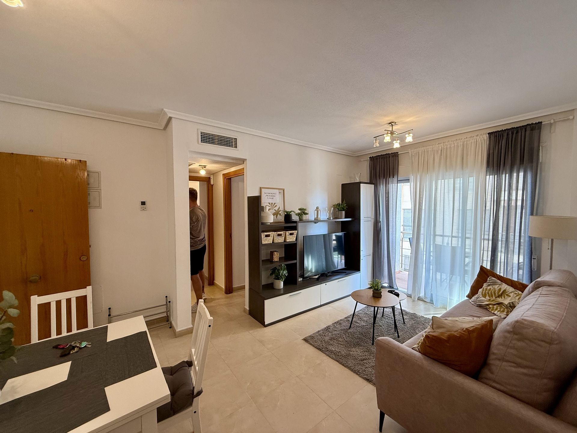 For sale - 2 Bedroom 1 Bathroom Apartment in Torrevieja - Costa Blanca  - Alicante