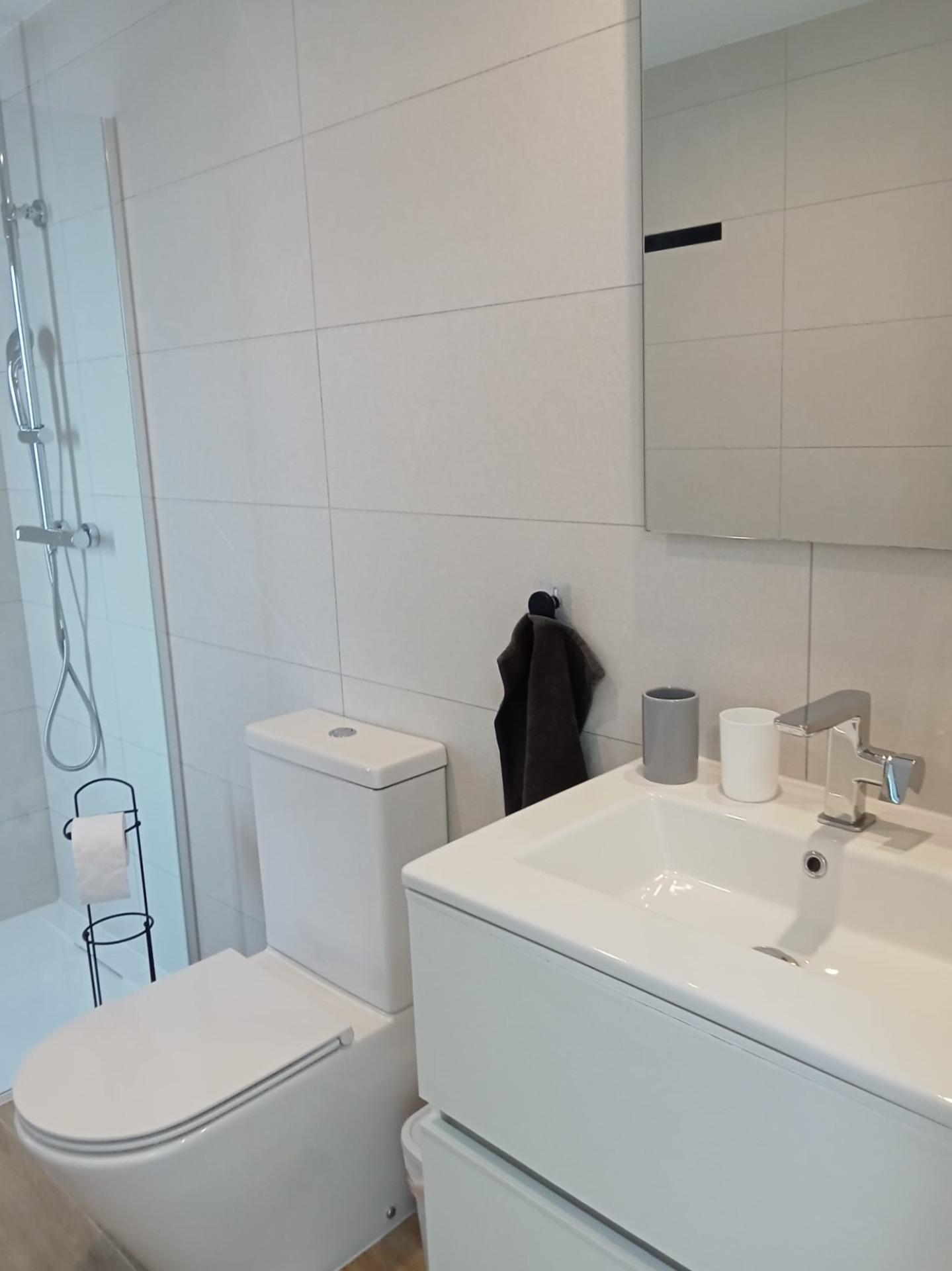 For sale - 2 Bedroom 2 Bathroom Apartment in Torrevieja - Punta Prima  - Alicante