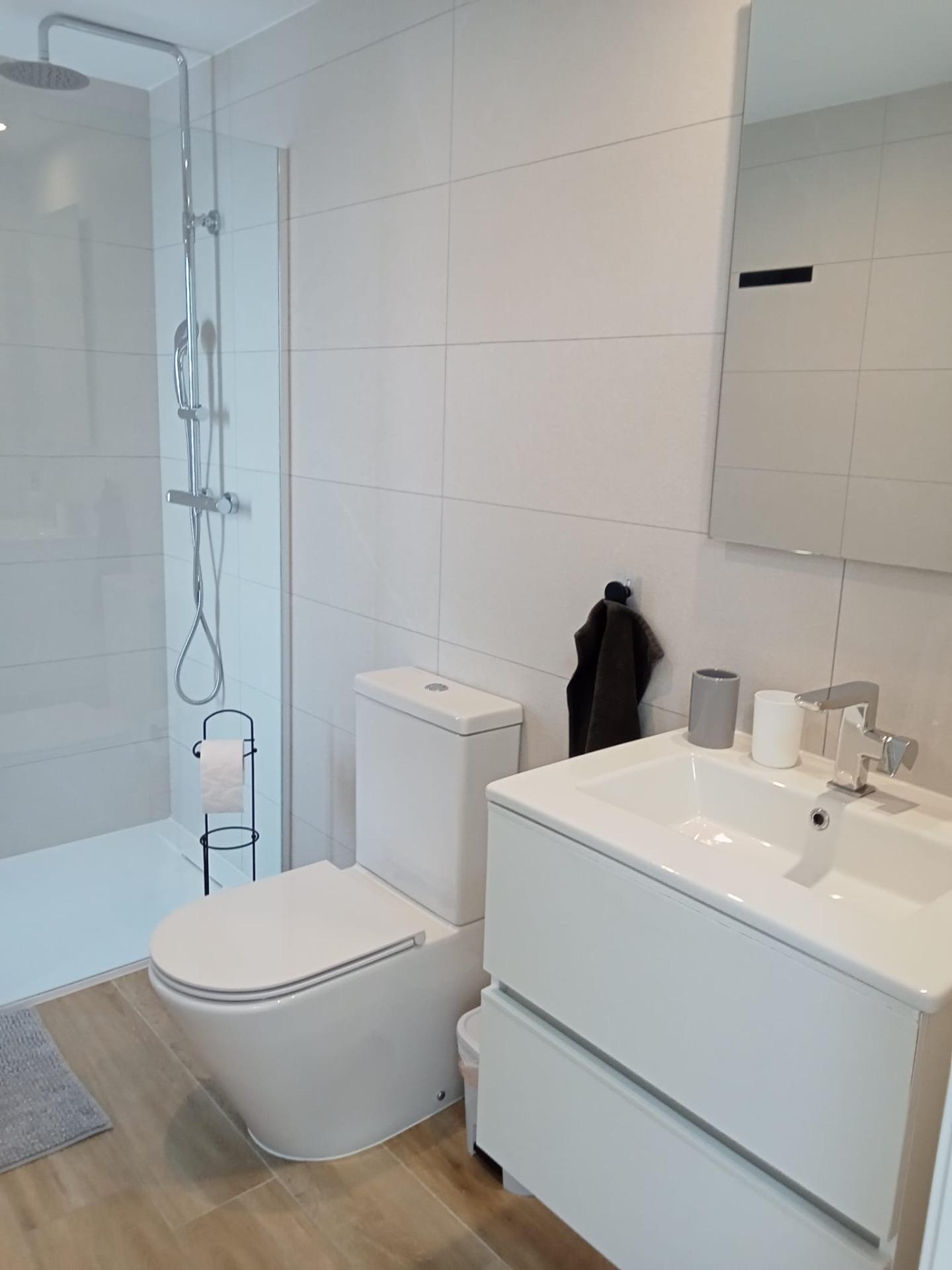 For sale - 2 Bedroom 2 Bathroom Apartment in Torrevieja - Punta Prima  - Alicante