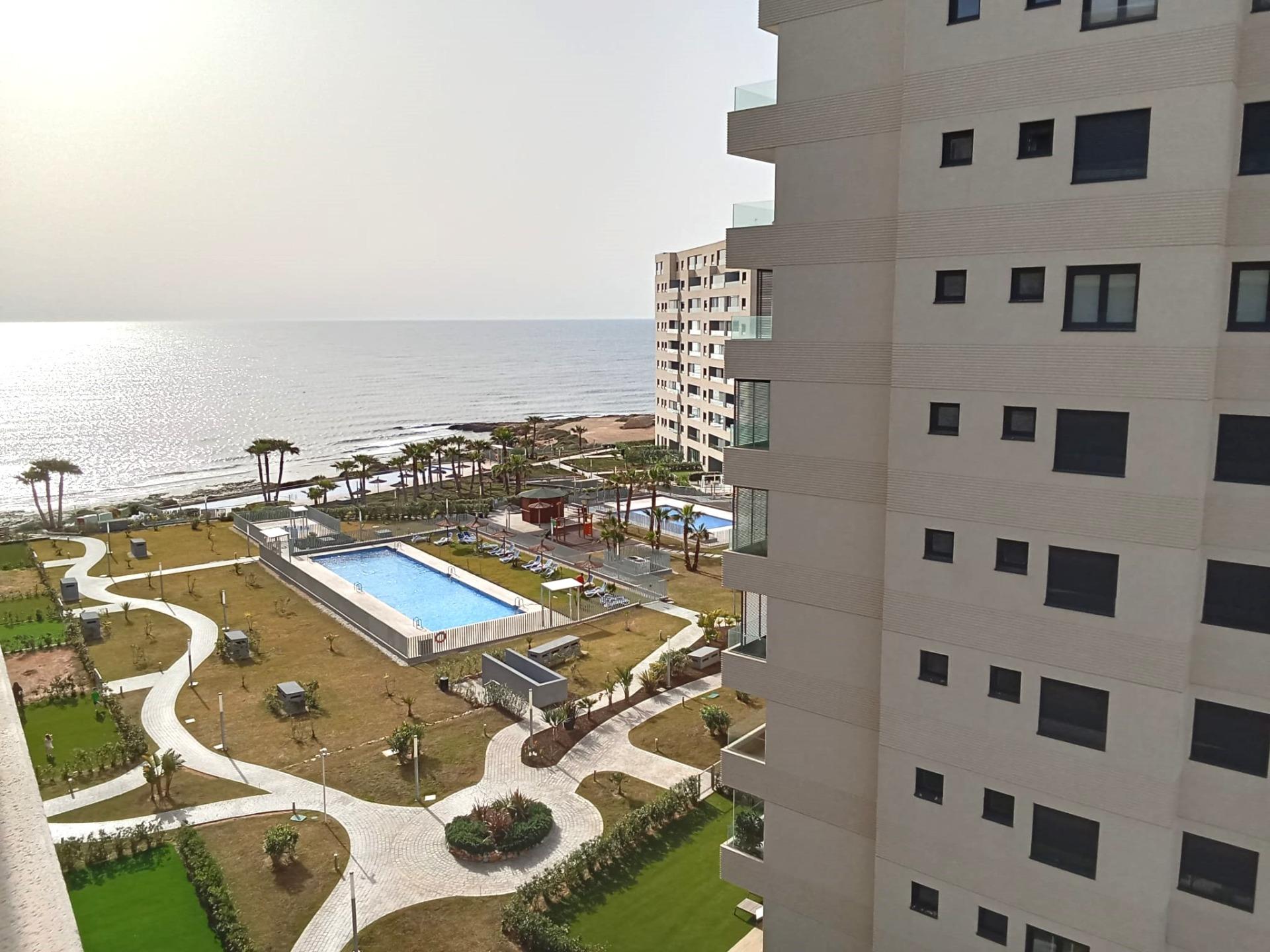 For sale - 2 Bedroom 2 Bathroom Apartment in Torrevieja - Punta Prima  - Alicante