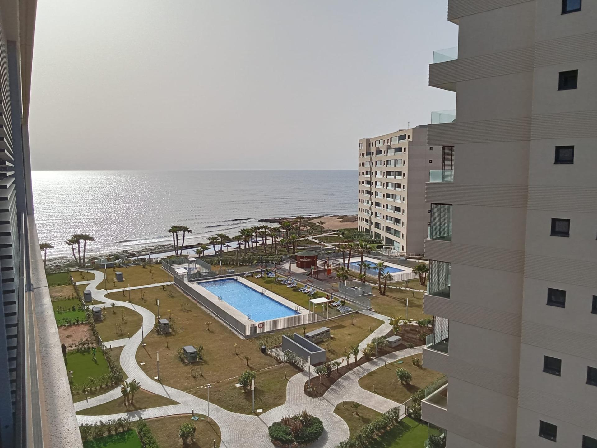 For sale - 2 Bedroom 2 Bathroom Apartment in Torrevieja - Punta Prima  - Alicante